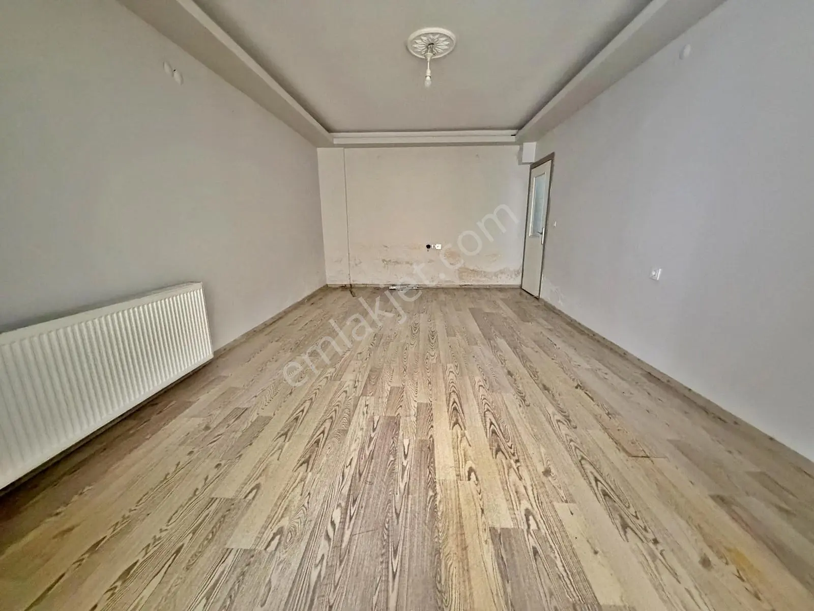 Ataparkta 1291 Sokakta Uygun, Balkonlu Asansörlü Geniş 3+1 Daire — fotoğraf 7