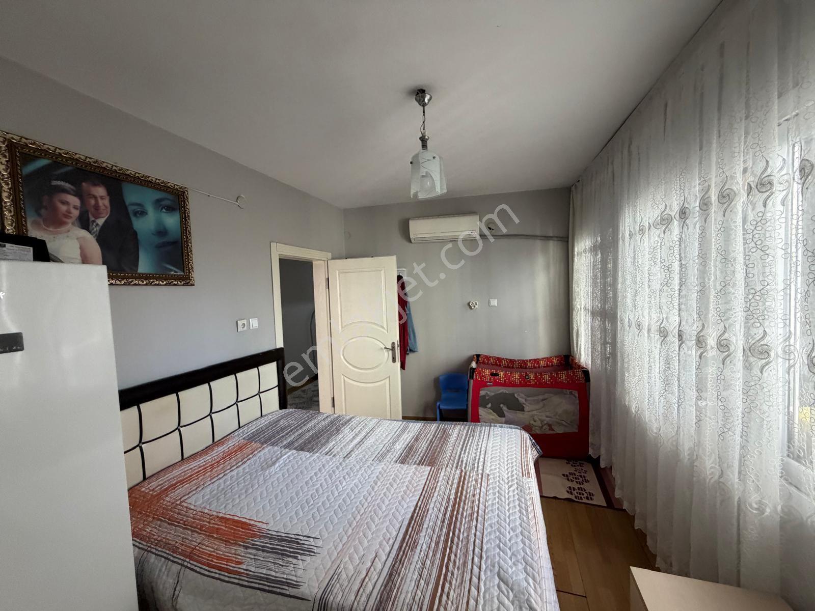 Prestij'den Sağlık'ta Geniş Oturumlu Temiz 3+1 Daire — fotoğraf 9