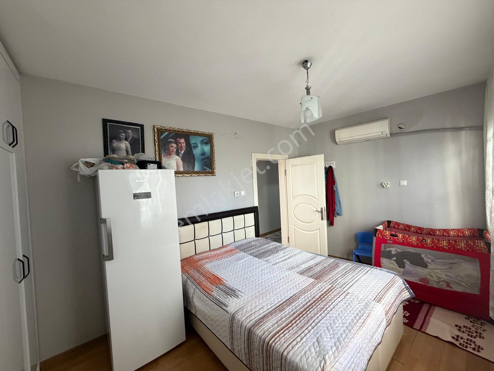 Prestij'den Sağlık'ta Geniş Oturumlu Temiz 3+1 Daire — fotoğraf 11