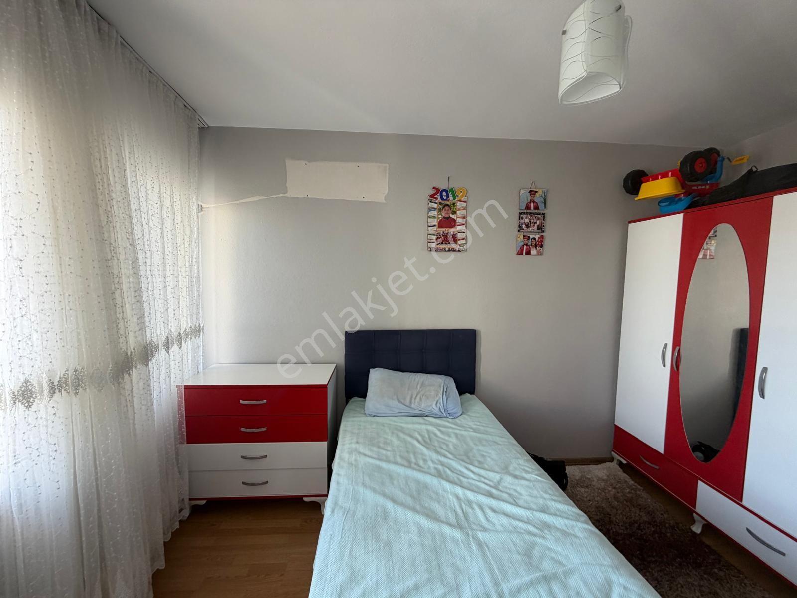 Prestij'den Sağlık'ta Geniş Oturumlu Temiz 3+1 Daire — fotoğraf 16