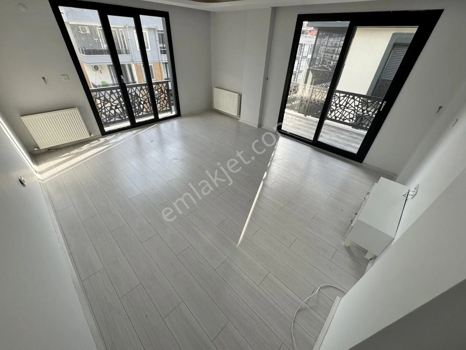 ▀güç'ten İkizçayda Yüzme Havuzlu & Otoparklı Ultra Lüx 3+1 Daire — fotoğraf 13