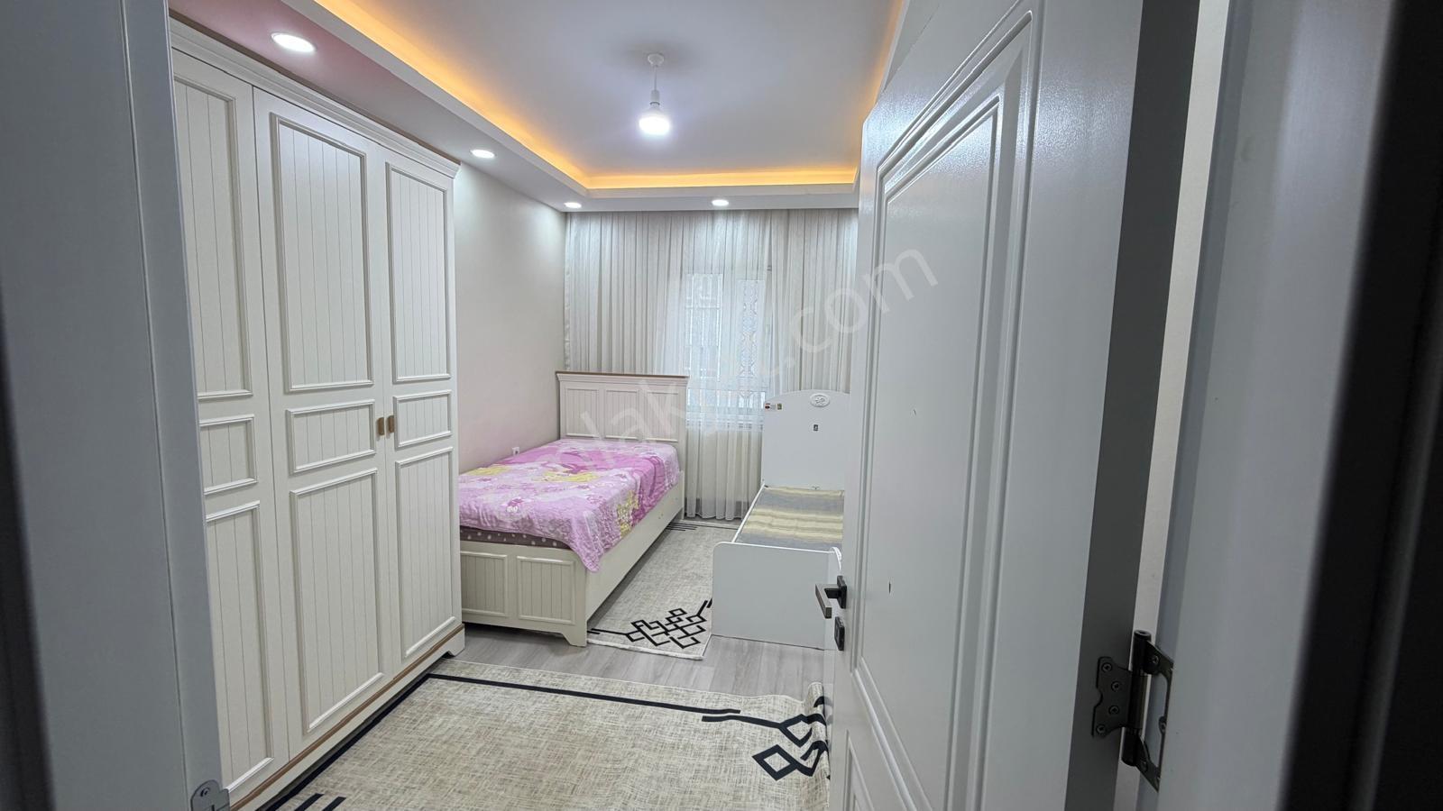 Batman Çamlıtepe Mahallesinde Satılık 4+1 Daire — fotoğraf 8