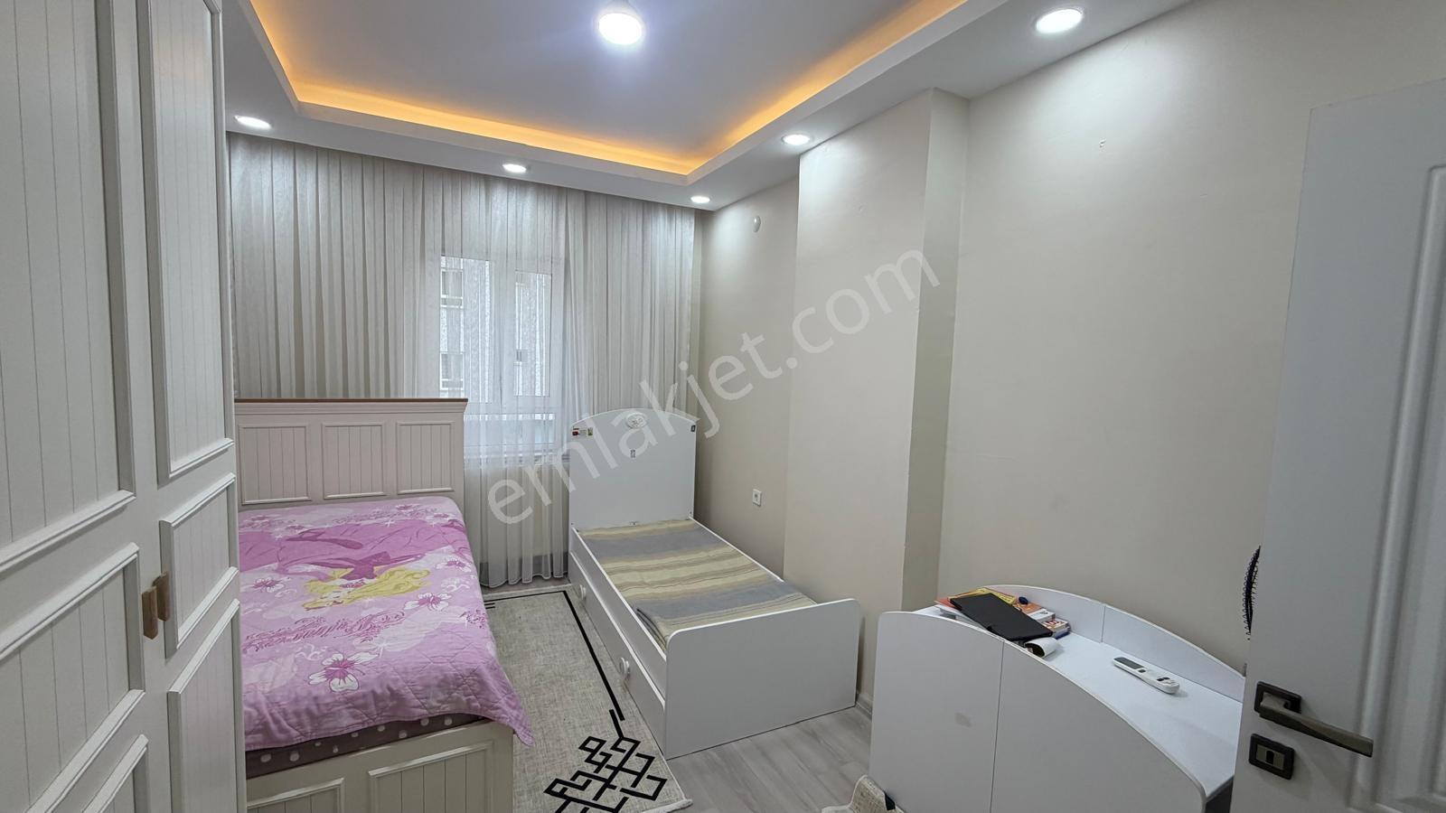 Batman Çamlıtepe Mahallesinde Satılık 4+1 Daire — fotoğraf 9