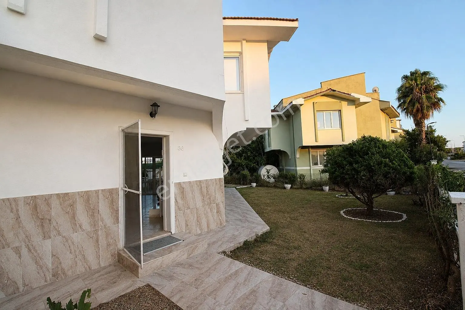 Kadriye'de Müstakil Bahçeli Ve Eşyalı 4+1 Villa | Tekce — fotoğraf 3