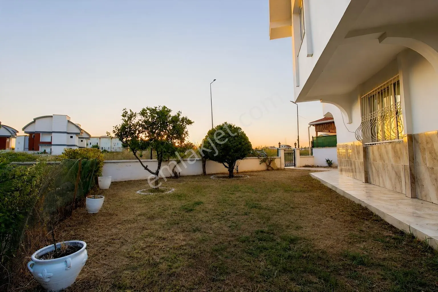 Kadriye'de Müstakil Bahçeli Ve Eşyalı 4+1 Villa | Tekce — fotoğraf 5