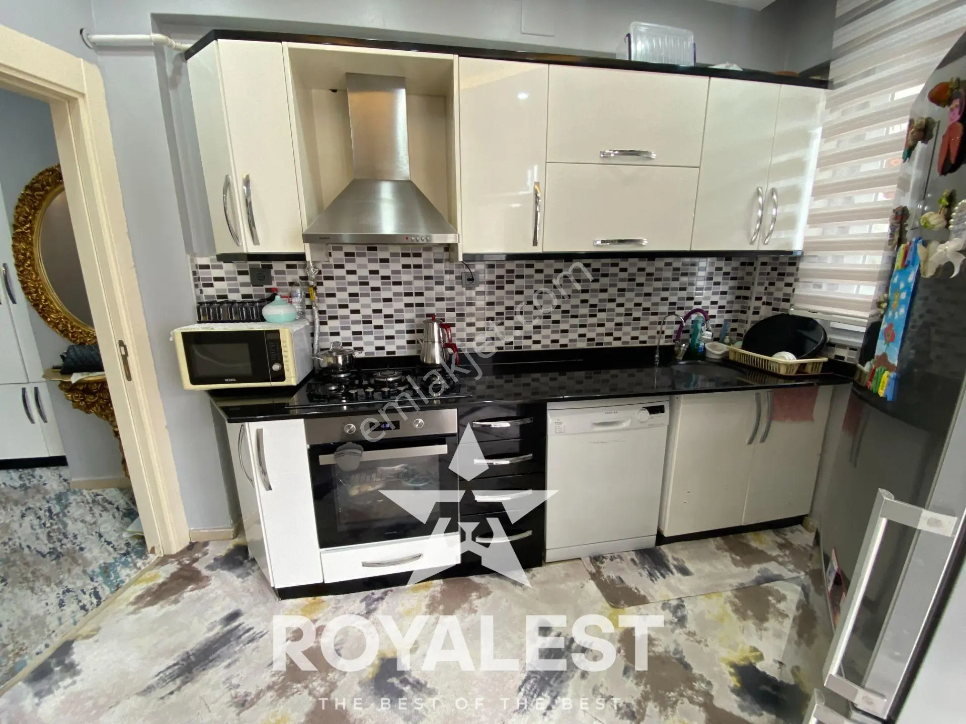 Royalest'ten Akkent'te Bakımlı Masrafsız Göbek Daire — fotoğraf 5