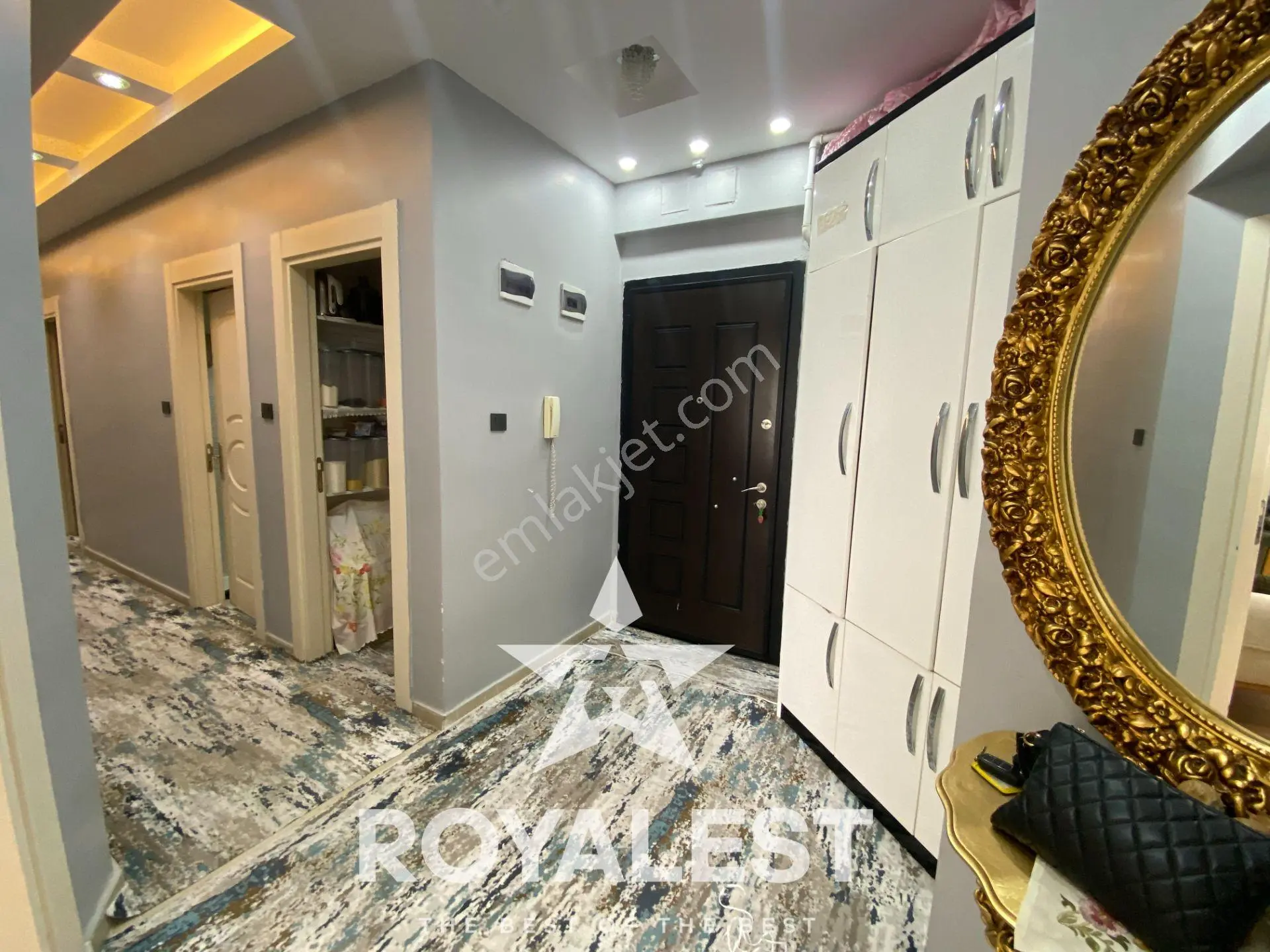 Royalest'ten Akkent'te Bakımlı Masrafsız Göbek Daire — fotoğraf 9