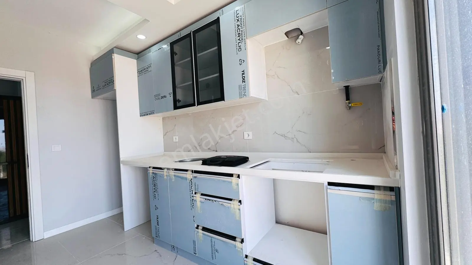 Redstonedan Hatipte Ayrı Mutfaklı Site İçi Yerden Isıtmalı Daire — fotoğraf 7