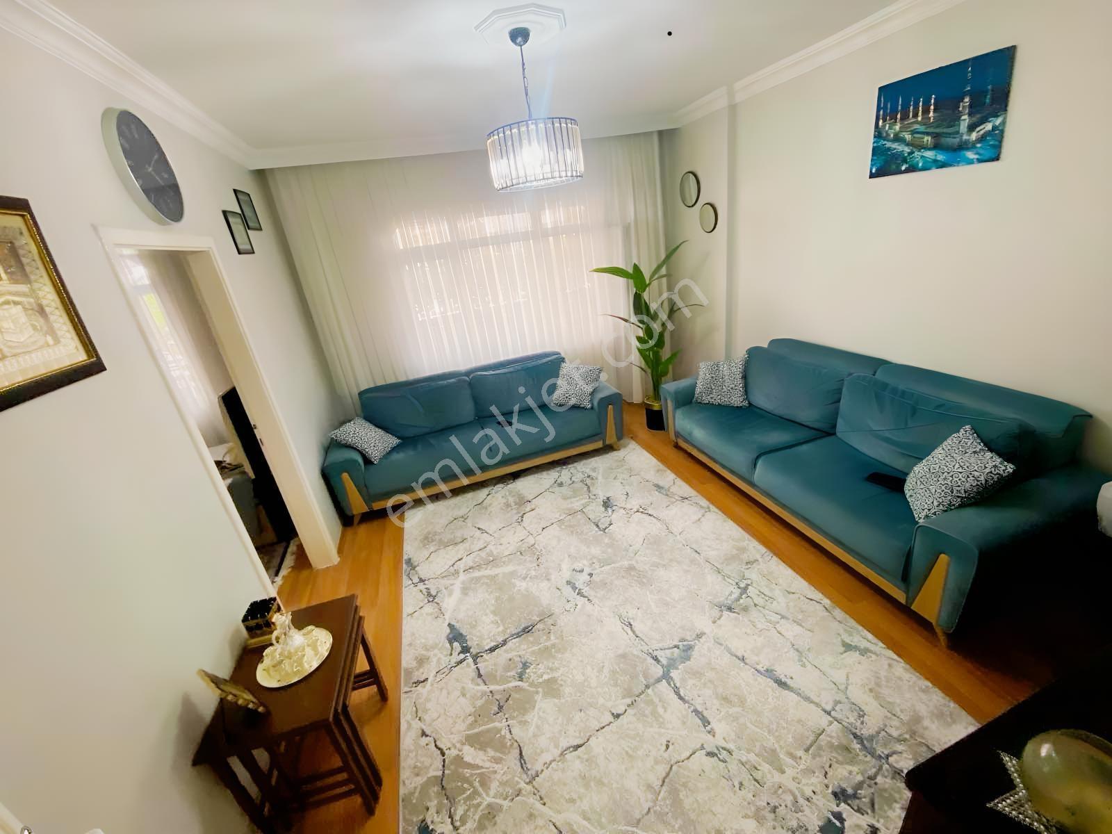 Ata Caddesi 2+1 Yüksek Griş Altta Daire Var Yapılı Merkezi Konum — fotoğraf 8