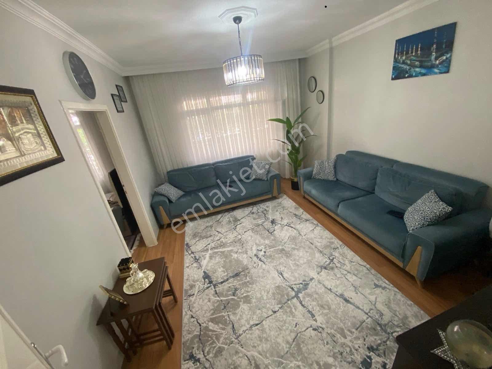 Ata Caddesi 2+1 Yüksek Griş Altta Daire Var Yapılı Merkezi Konum — fotoğraf 10