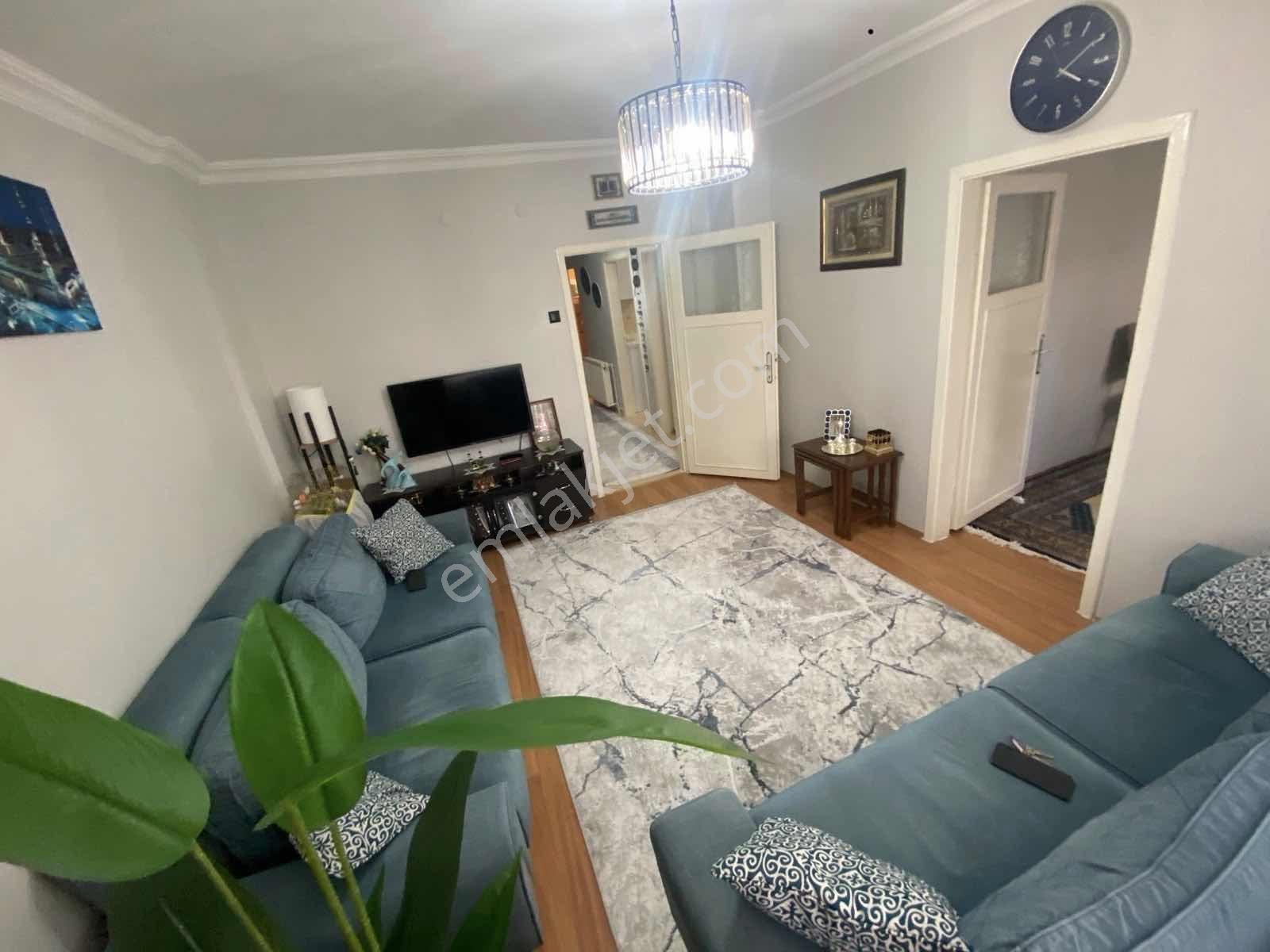 Ata Caddesi 2+1 Yüksek Griş Altta Daire Var Yapılı Merkezi Konum — fotoğraf 26