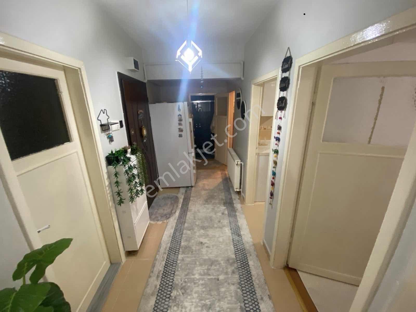 Ata Caddesi 2+1 Yüksek Griş Altta Daire Var Yapılı Merkezi Konum — fotoğraf 27