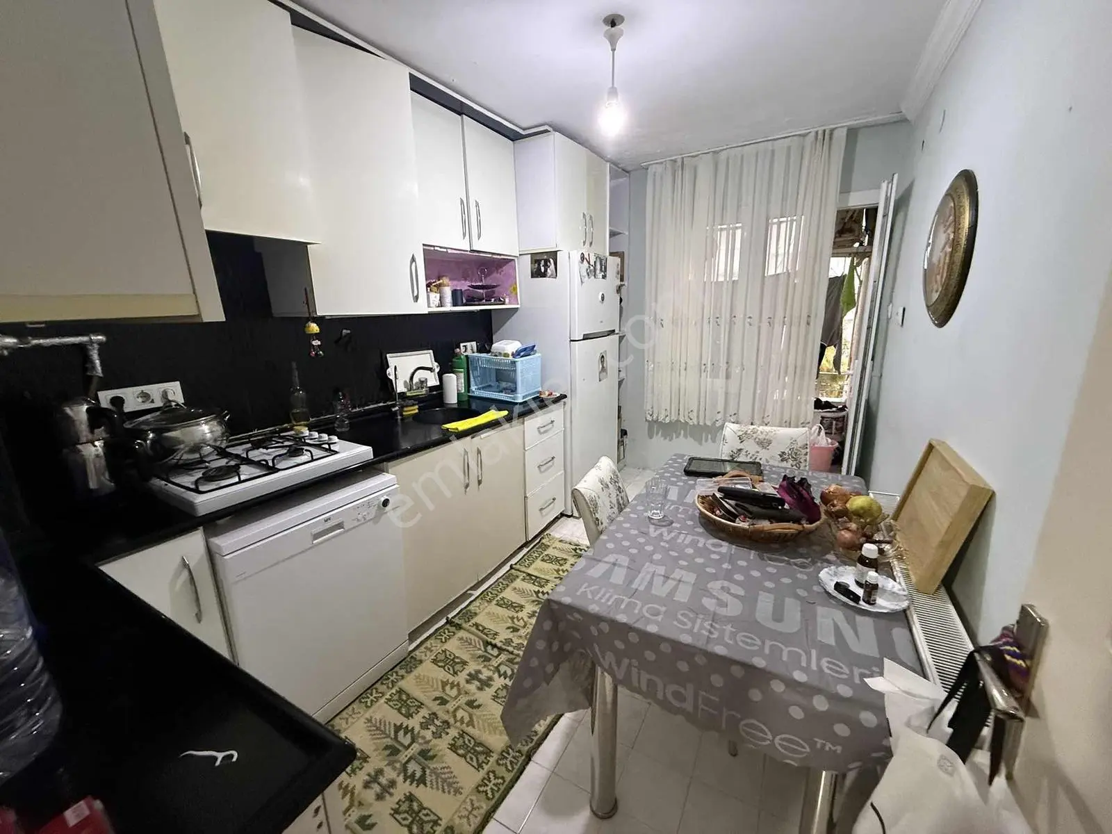 Cumhuriyet Mah. Barış Sit Doğalgazlı Asansörlü İzban'a Yakın 2+1 — fotoğraf 2