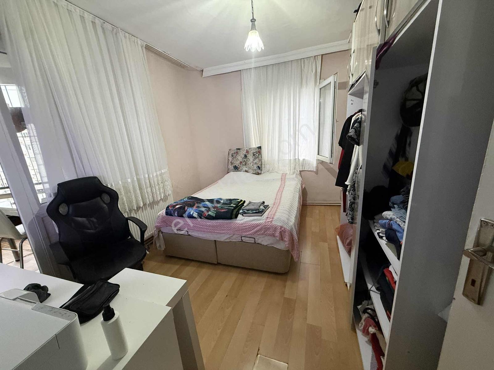 Cumhuriyet Mah. Barış Sit Doğalgazlı Asansörlü İzban'a Yakın 2+1 — fotoğraf 7