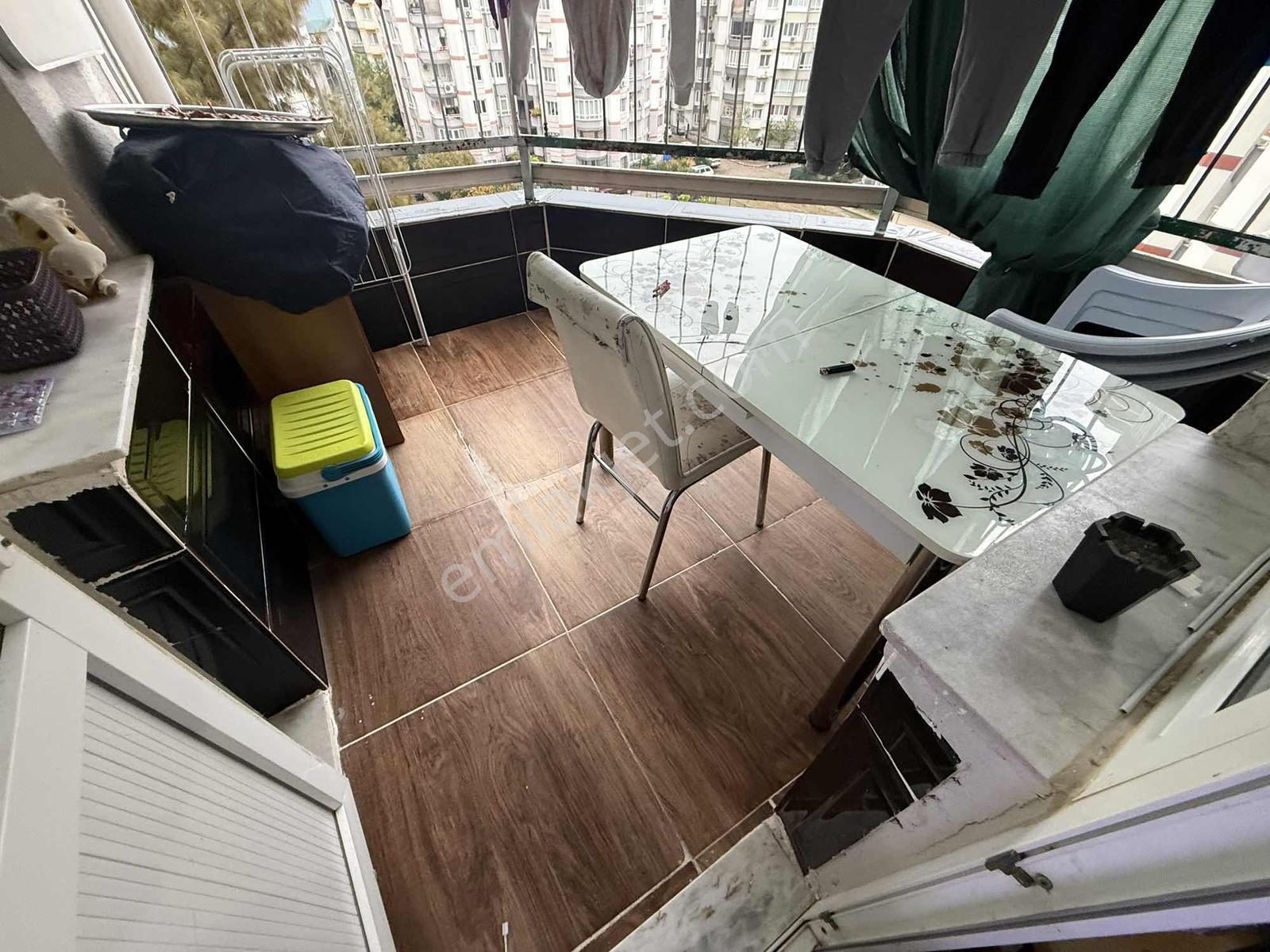 Cumhuriyet Mah. Barış Sit Doğalgazlı Asansörlü İzban'a Yakın 2+1 — fotoğraf 8