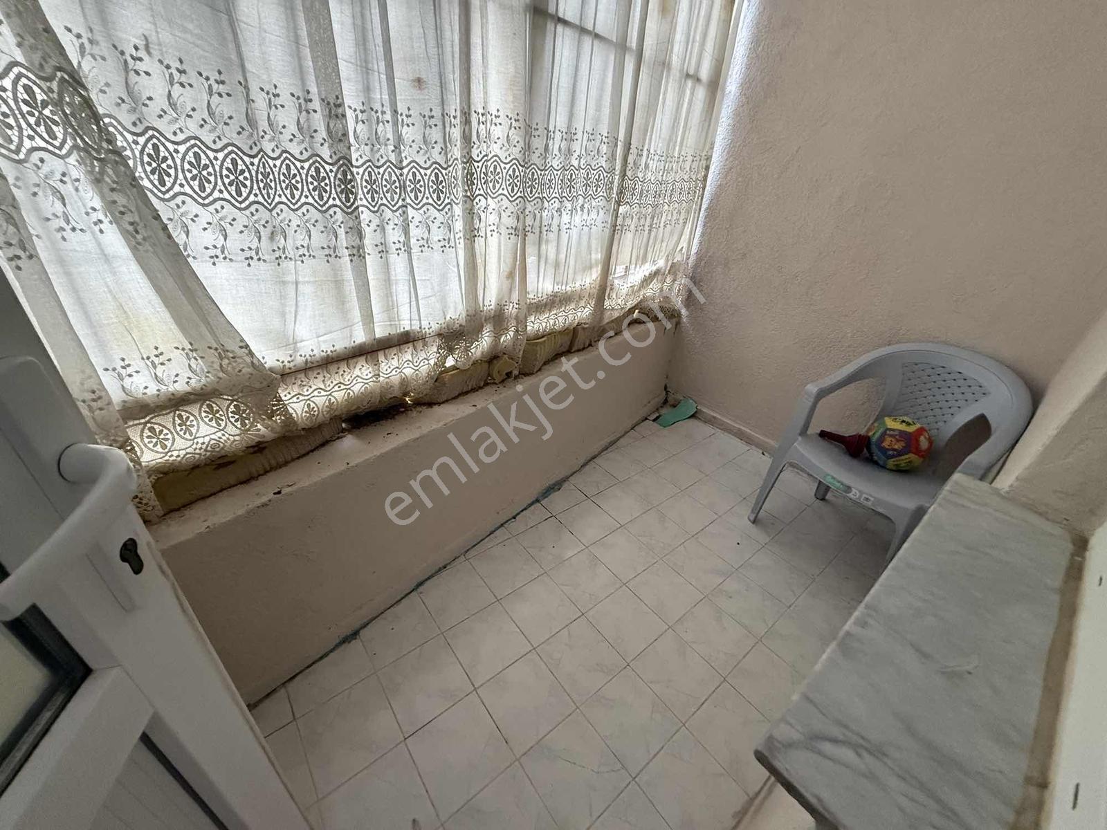 Cumhuriyet Mah. Barış Sit Doğalgazlı Asansörlü İzban'a Yakın 2+1 — fotoğraf 13