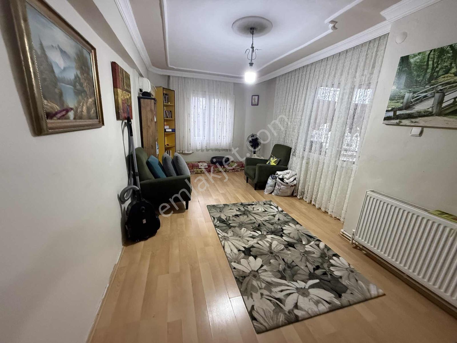 Cumhuriyet Mah. Barış Sit Doğalgazlı Asansörlü İzban'a Yakın 2+1 — fotoğraf 18
