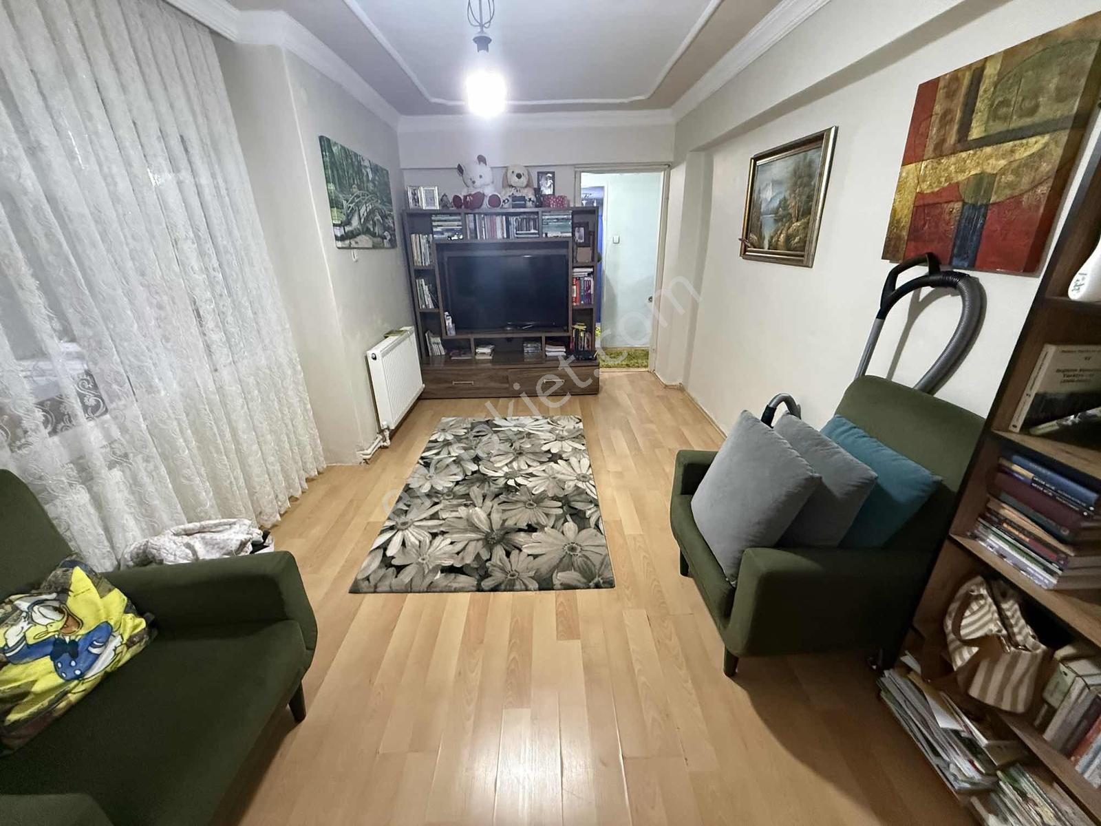 Cumhuriyet Mah. Barış Sit Doğalgazlı Asansörlü İzban'a Yakın 2+1 — fotoğraf 19