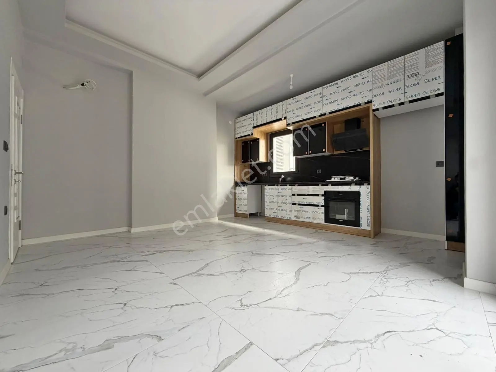 ▀güçten Altınkumda Ara Kat Yerden Isıtmalı Lüx Tasarım 2+1 Daire — fotoğraf 10