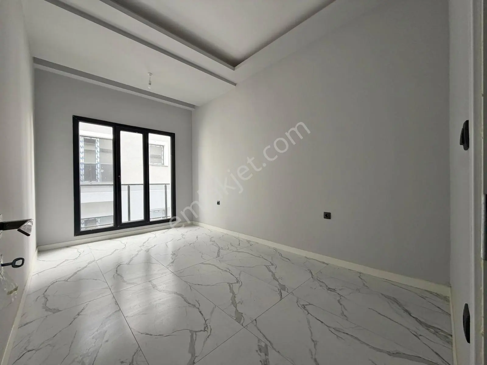 ▀güçten Altınkumda Ara Kat Yerden Isıtmalı Lüx Tasarım 2+1 Daire — fotoğraf 28