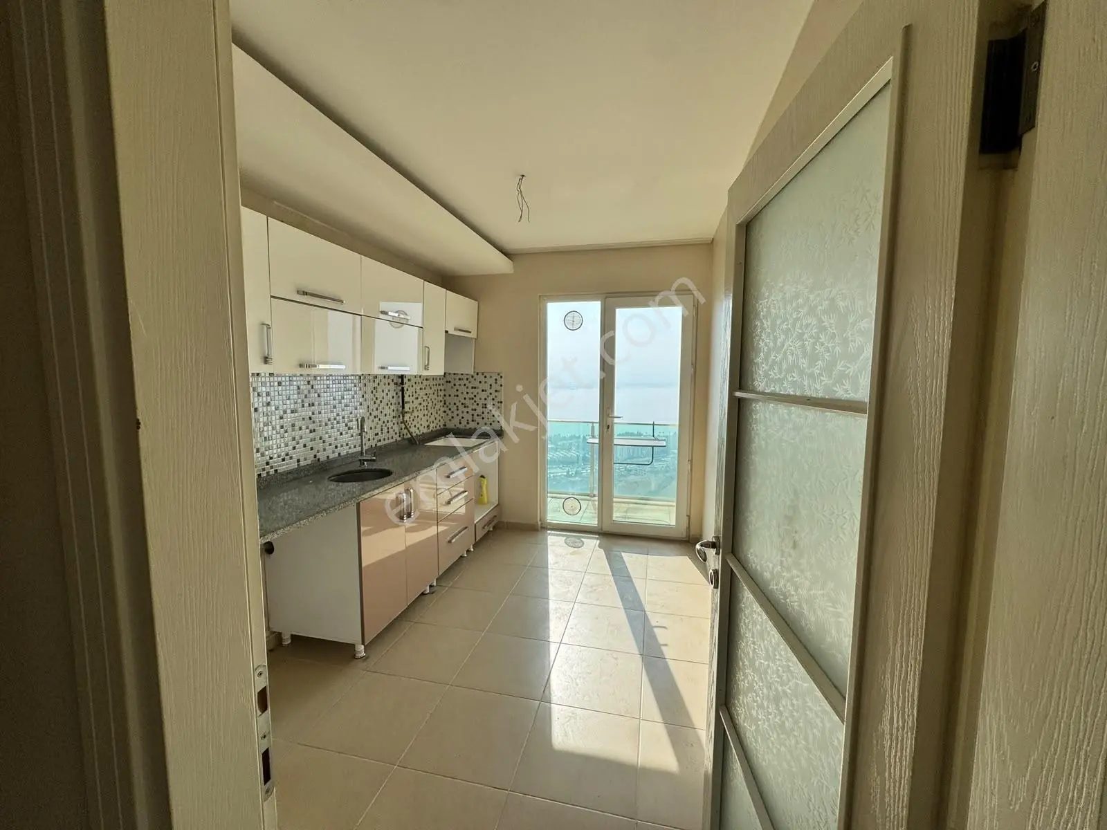 Yeni Mahallede Satılık Full Deniz Manzaralı 3+1 Daire — fotoğraf 9