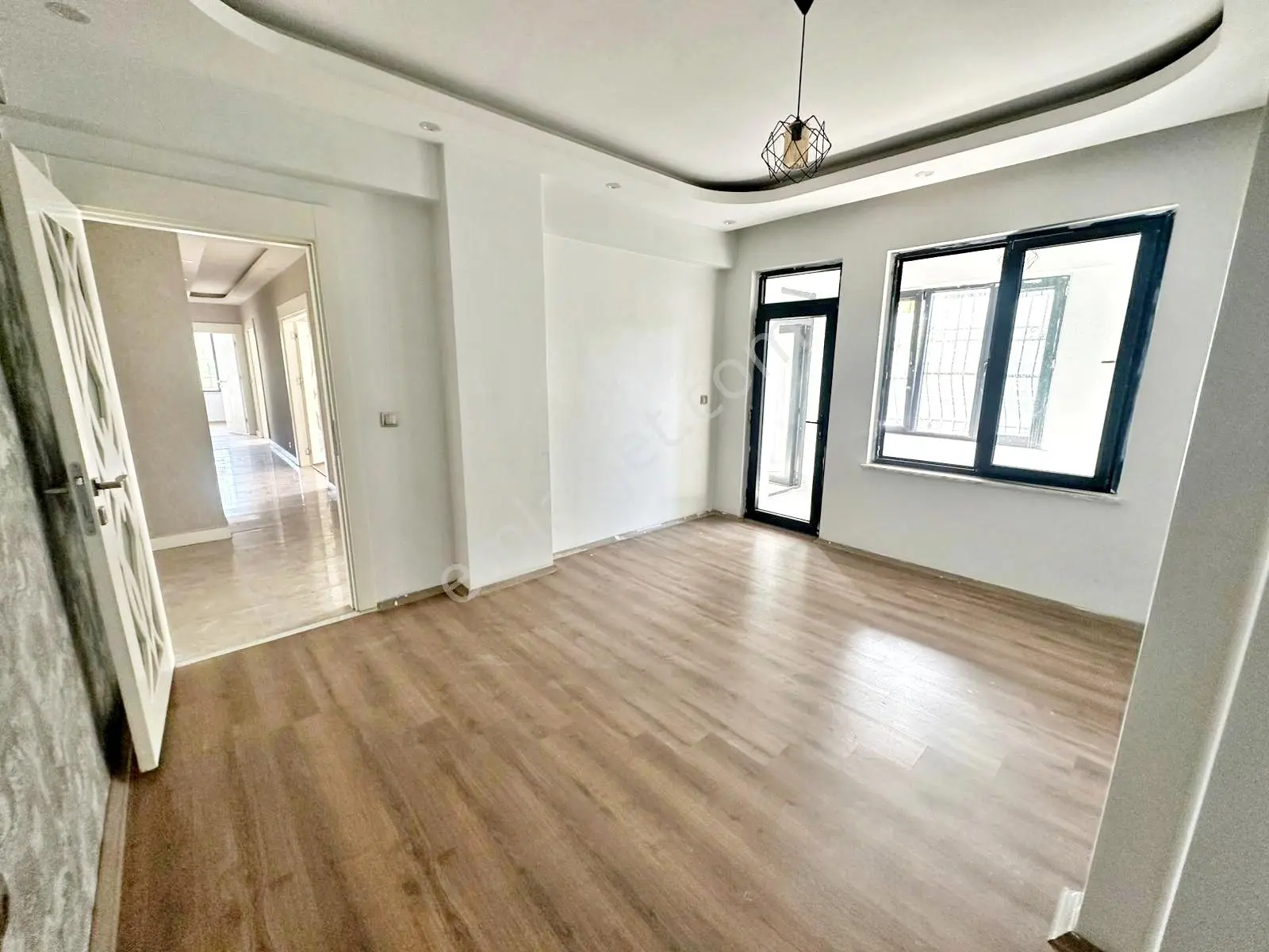 Alpaslan1'de Çift Balkon Üç Cepheli Masrafsz Ultra Lüx 3+1 Daire — fotoğraf 8