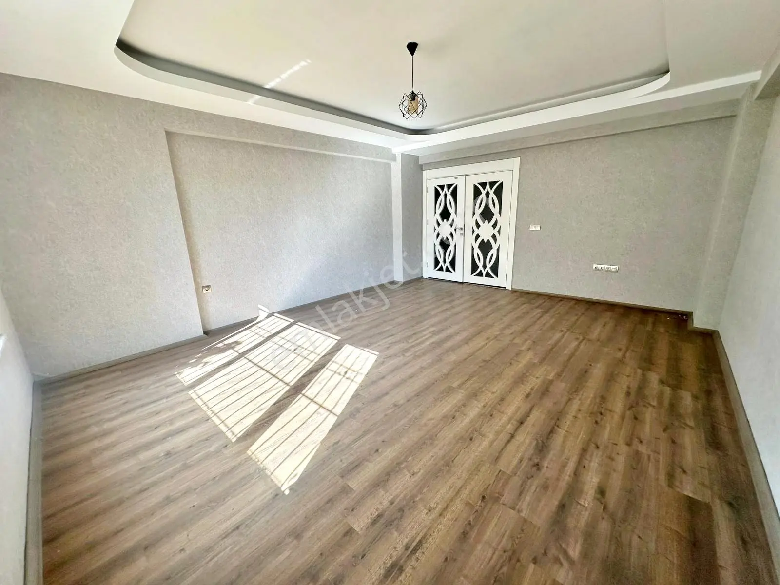 Alpaslan1'de Çift Balkon Üç Cepheli Masrafsz Ultra Lüx 3+1 Daire — fotoğraf 13