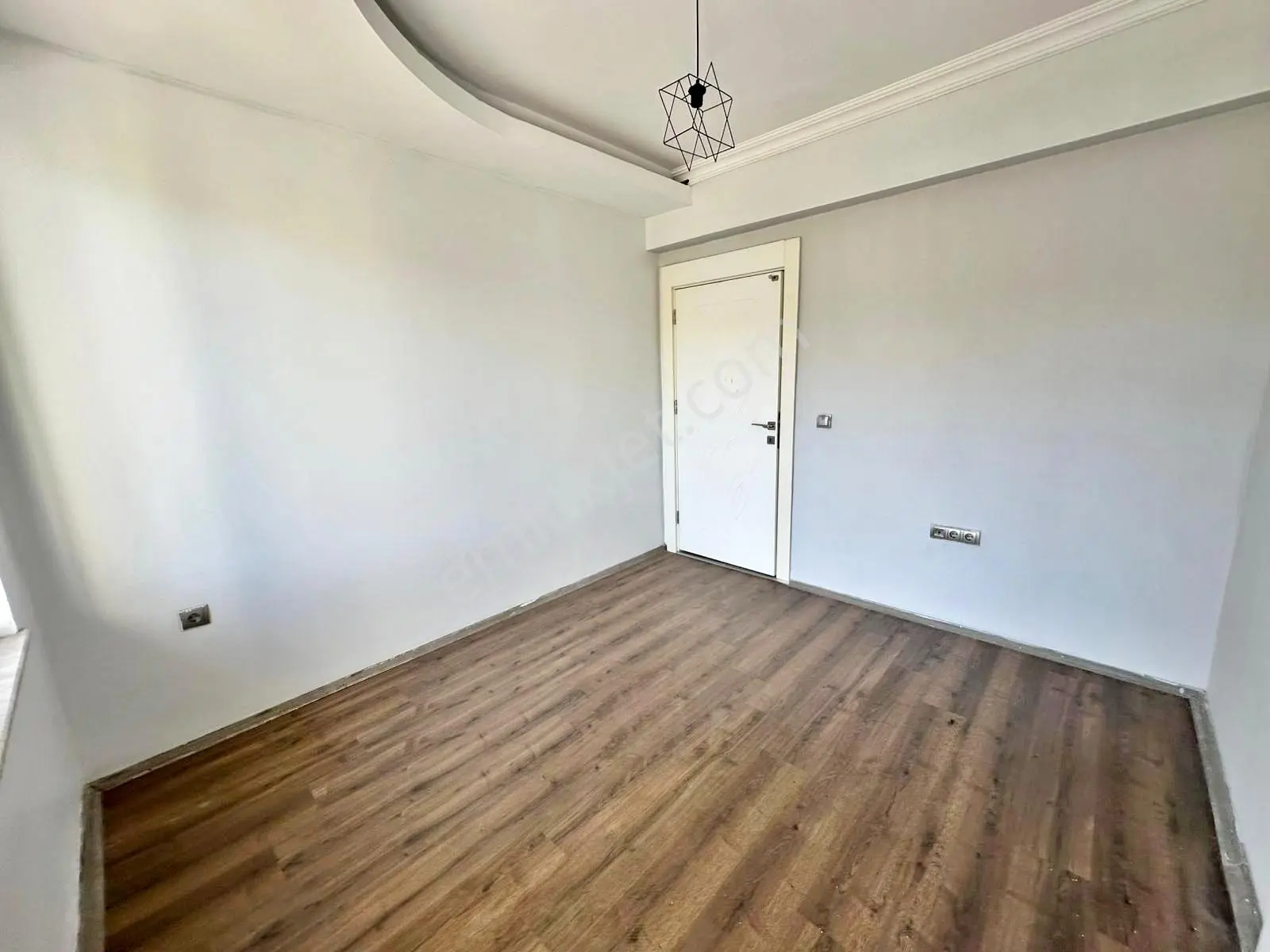 Alpaslan1'de Çift Balkon Üç Cepheli Masrafsz Ultra Lüx 3+1 Daire — fotoğraf 18