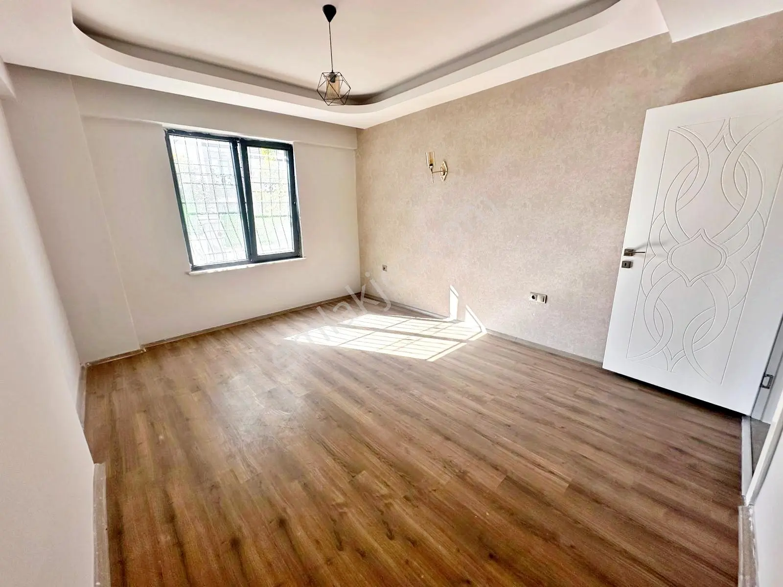 Alpaslan1'de Çift Balkon Üç Cepheli Masrafsz Ultra Lüx 3+1 Daire — fotoğraf 22