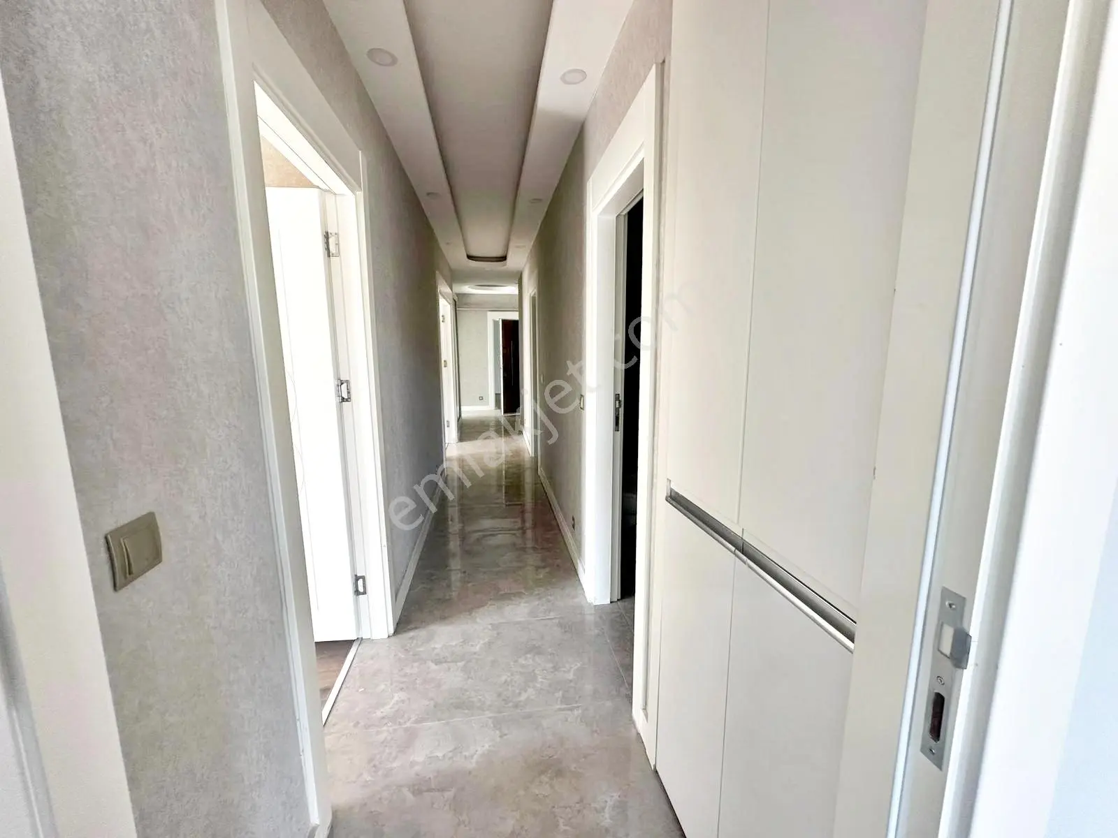Alpaslan1'de Çift Balkon Üç Cepheli Masrafsz Ultra Lüx 3+1 Daire — fotoğraf 26
