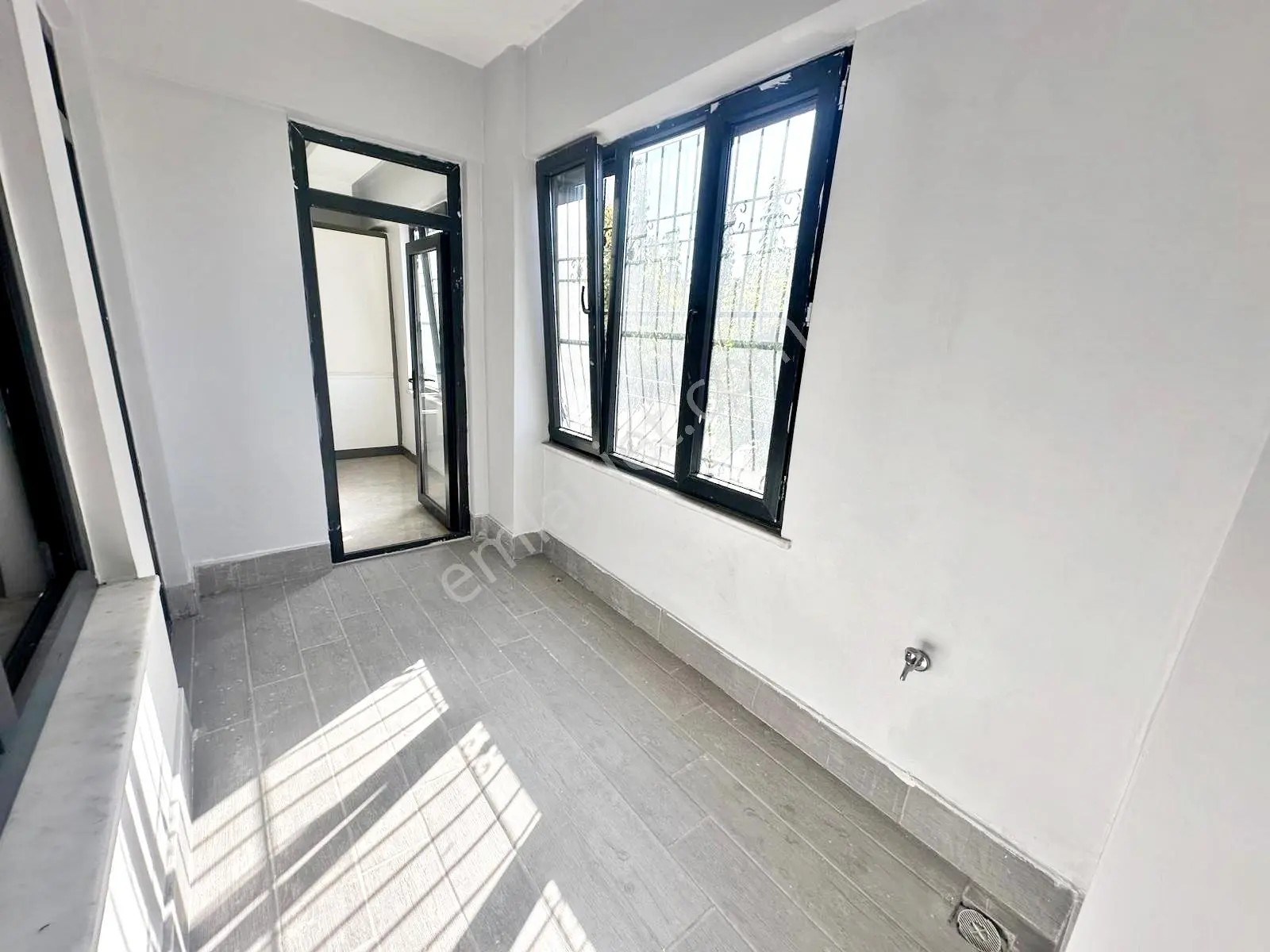 Alpaslan1'de Çift Balkon Üç Cepheli Masrafsz Ultra Lüx 3+1 Daire — fotoğraf 35