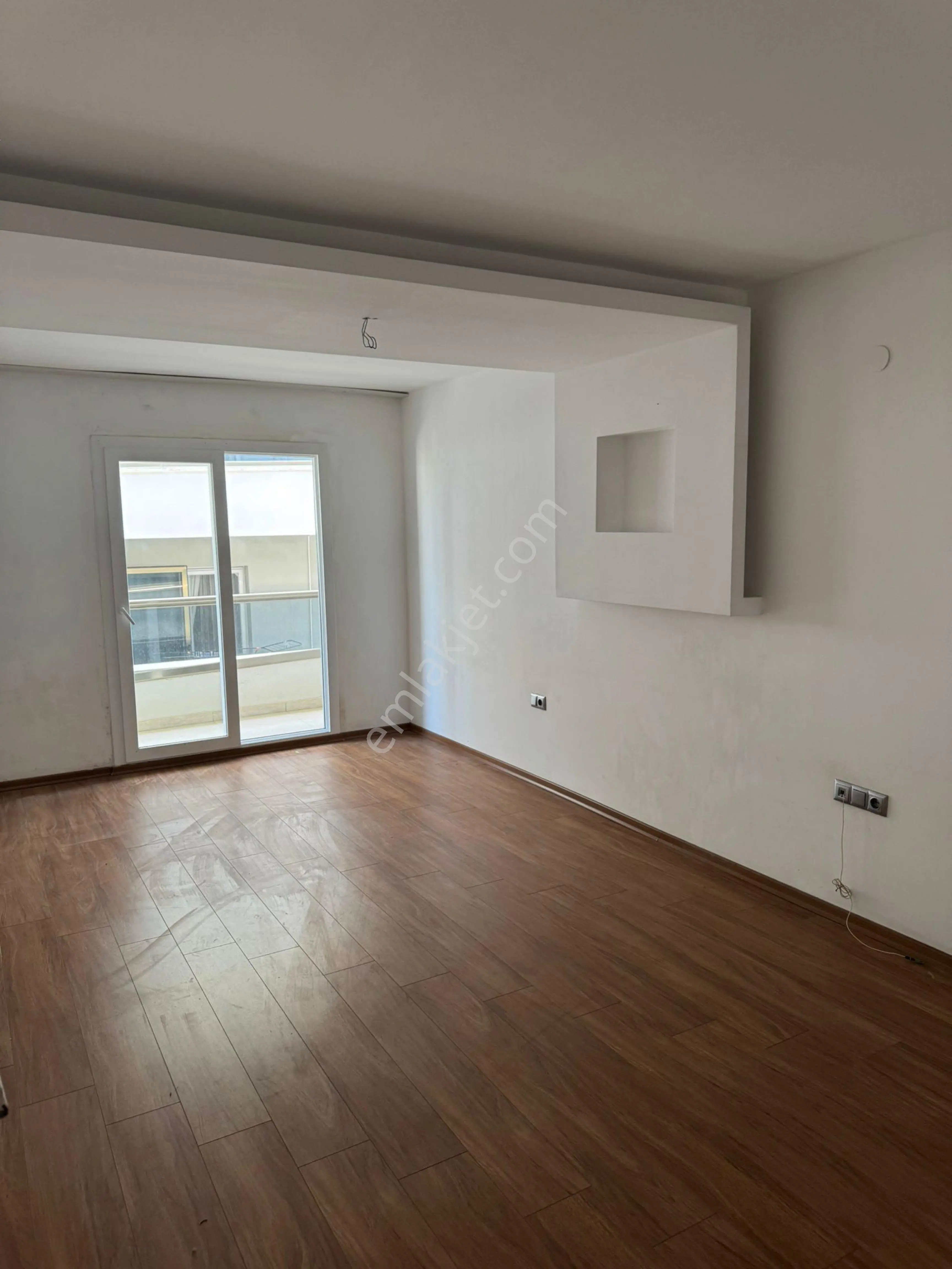 İkiçeşmelik’te Havuzlu Sitede Asansörlü, Geniş Kullanımlı 2+1 Satılık Daire 🏡 — fotoğraf 5