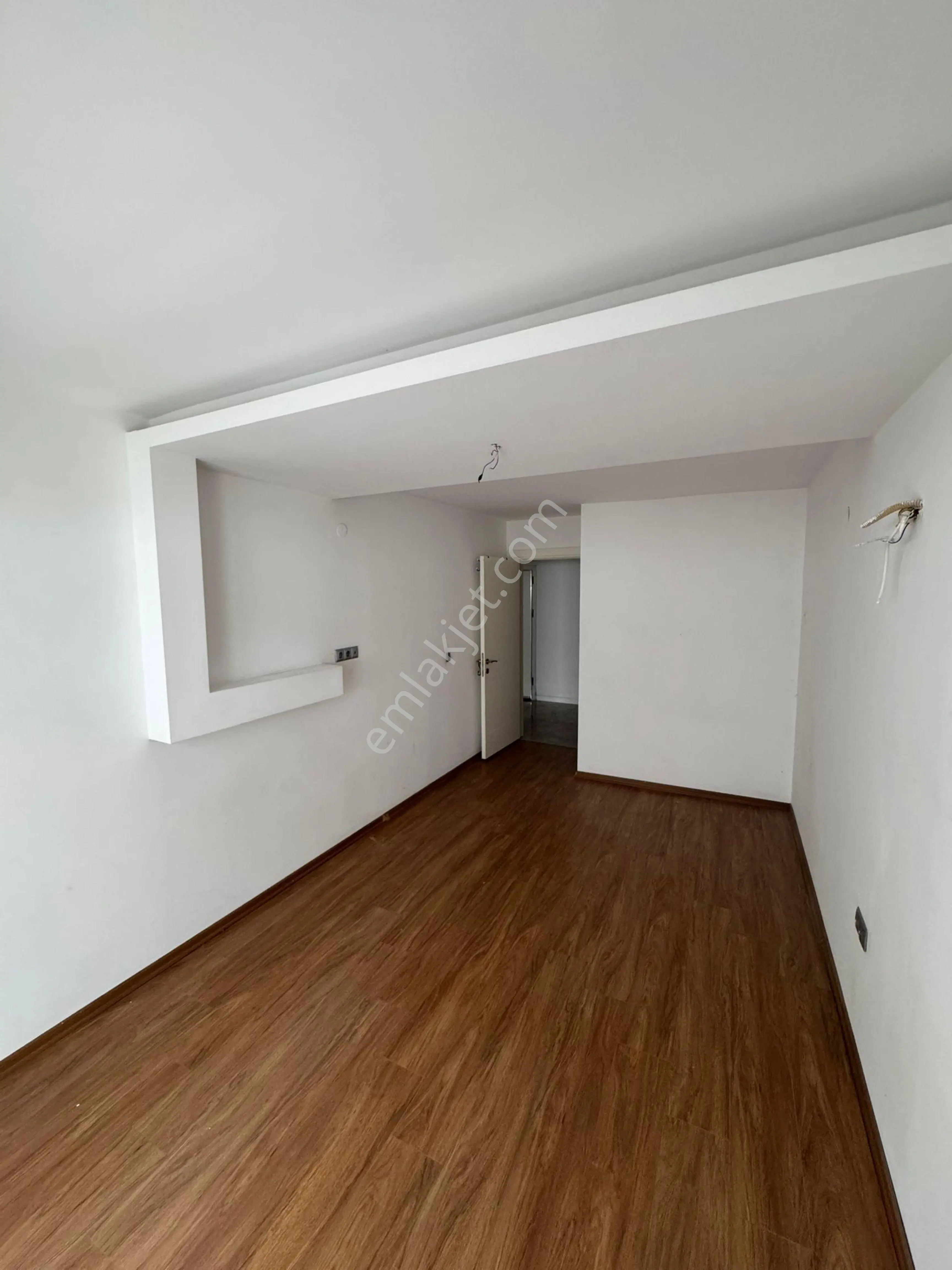 İkiçeşmelik’te Havuzlu Sitede Asansörlü, Geniş Kullanımlı 2+1 Satılık Daire 🏡 — fotoğraf 10