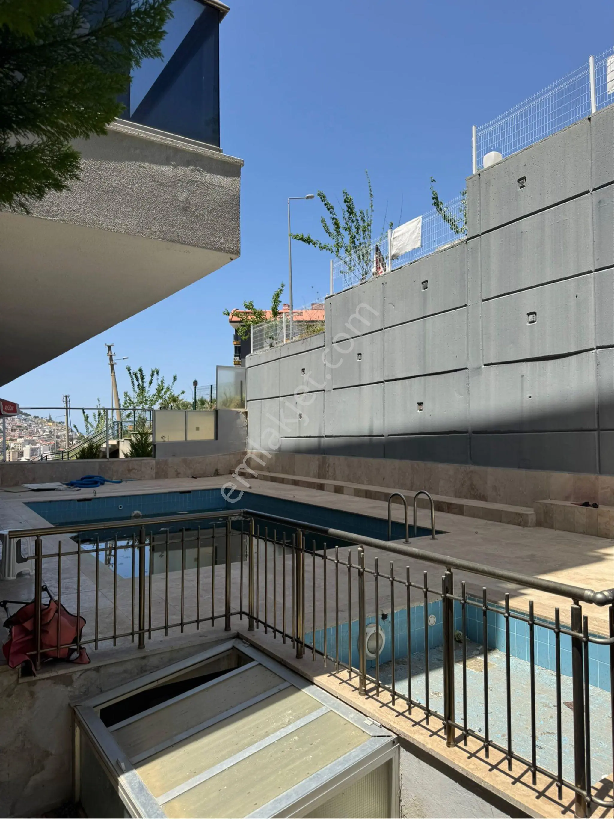 İkiçeşmelik’te Havuzlu Sitede Asansörlü, Geniş Kullanımlı 2+1 Satılık Daire 🏡 — fotoğraf 19