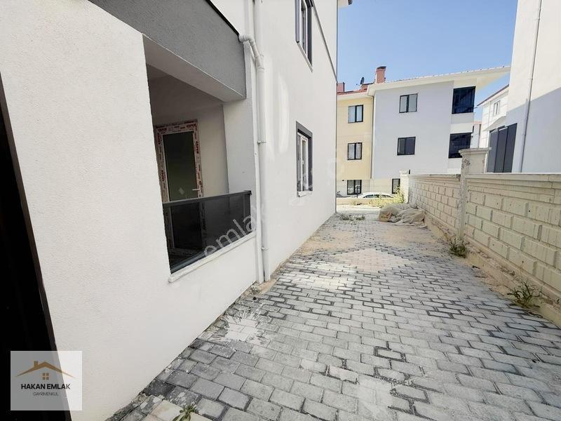 Hakan Emlak'tan Ata Sk. 3+1 Satılık Daire — fotoğraf 3