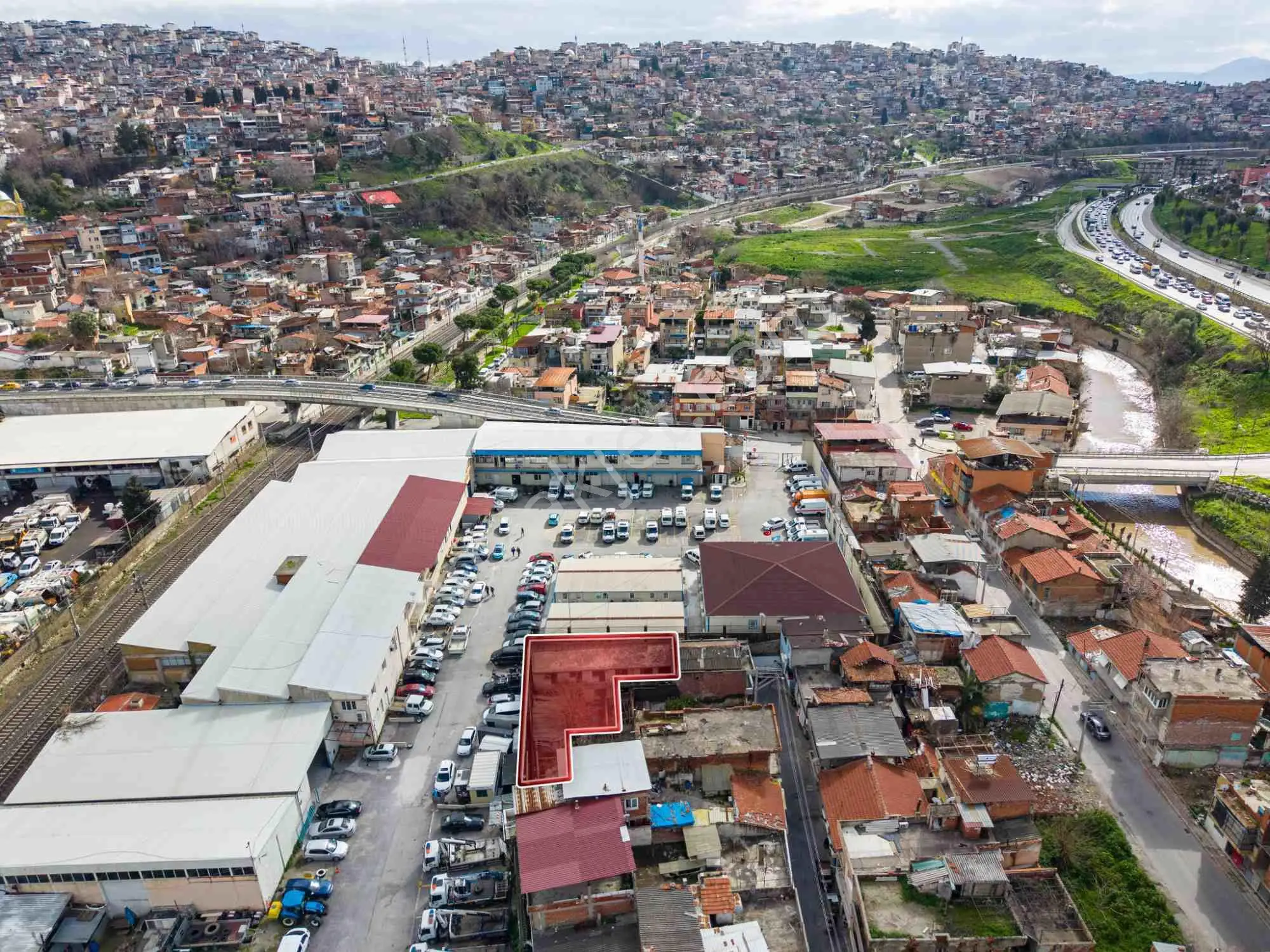 İzmir Konak Yenidoğan'da Yeşıldere Cd Yakını 3 Emsal Satılık Arsa — fotoğraf 3