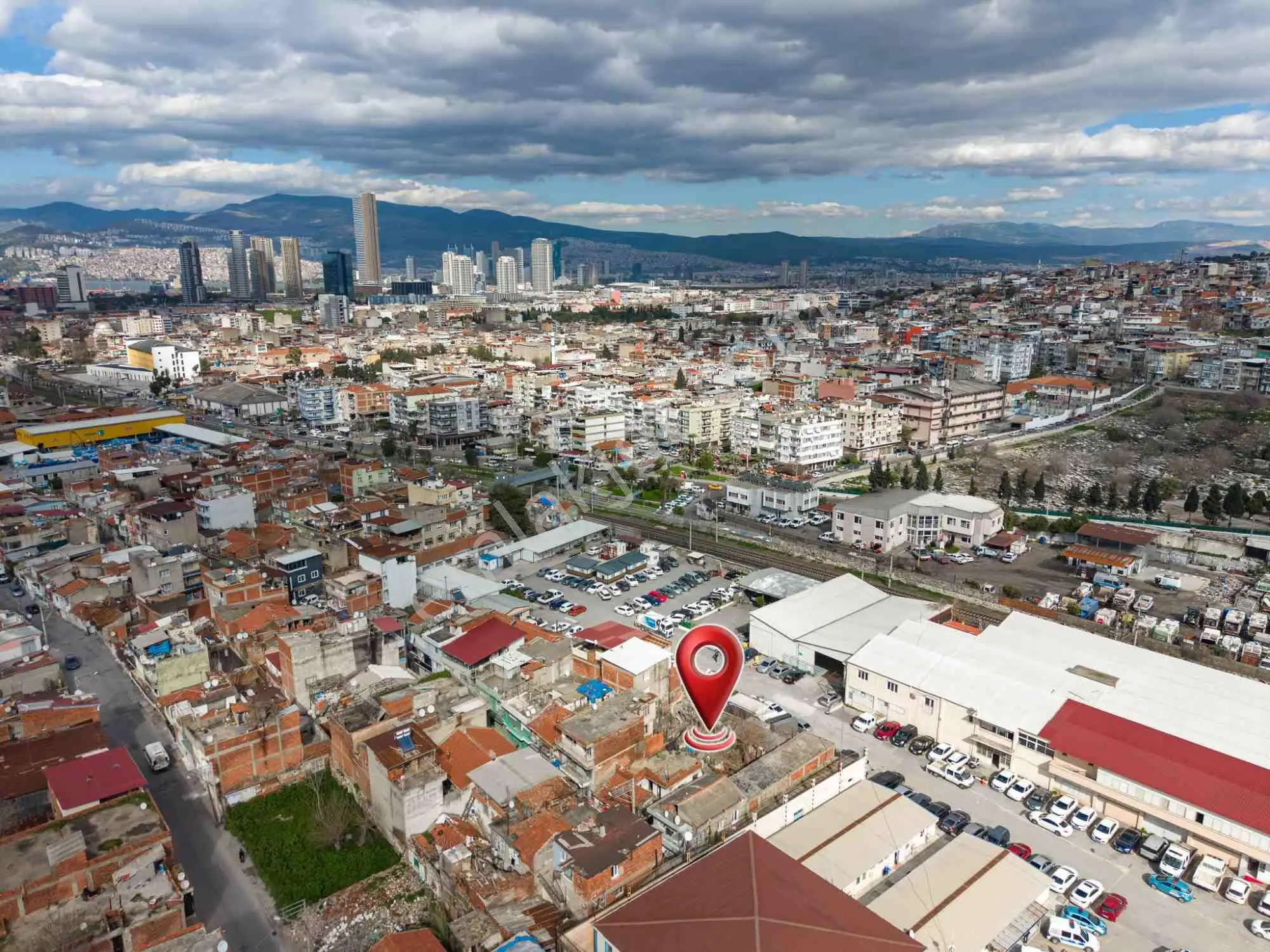 İzmir Konak Yenidoğan'da Yeşıldere Cd Yakını 3 Emsal Satılık Arsa — fotoğraf 6