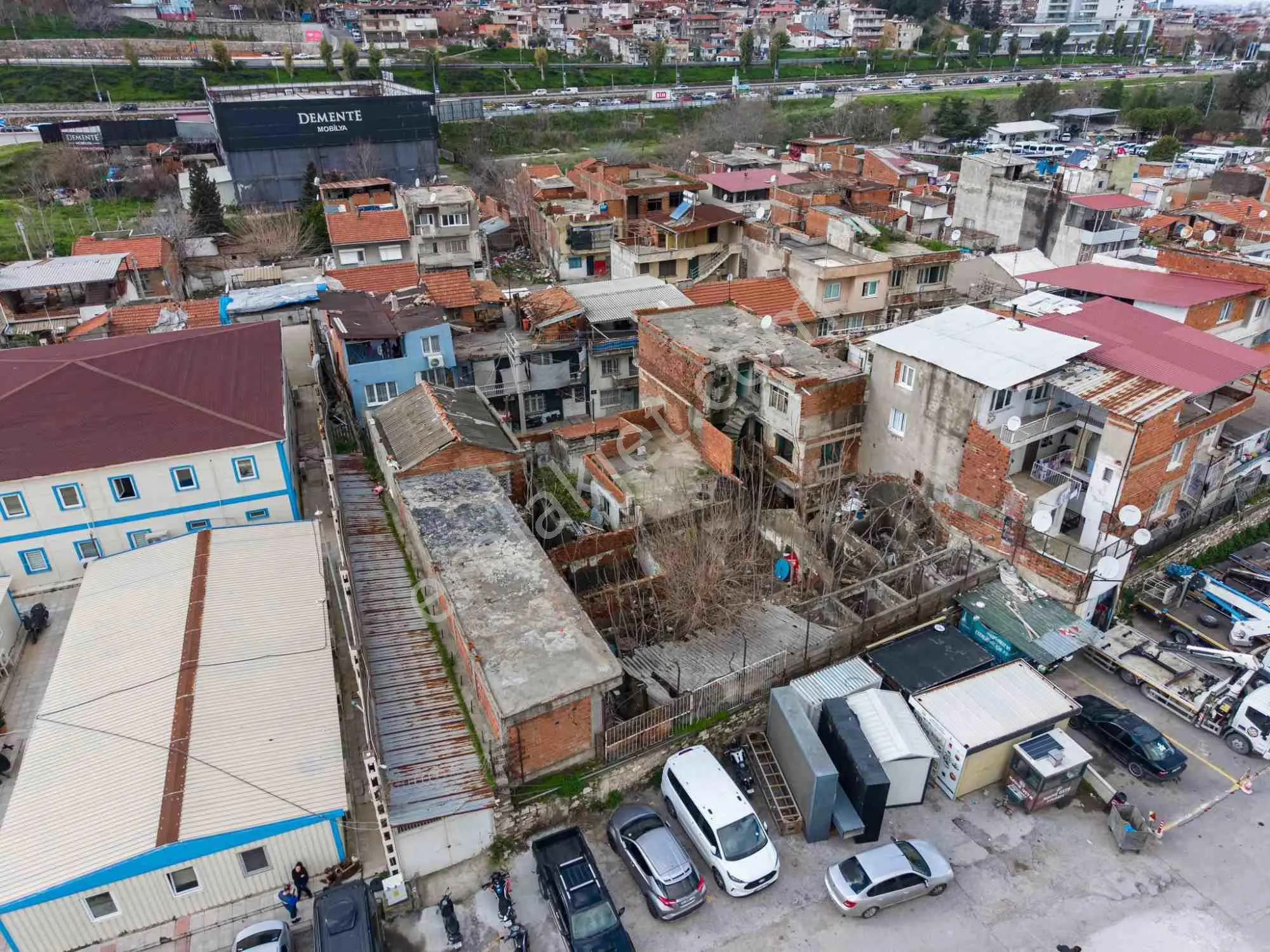 İzmir Konak Yenidoğan'da Yeşıldere Cd Yakını 3 Emsal Satılık Arsa — fotoğraf 16