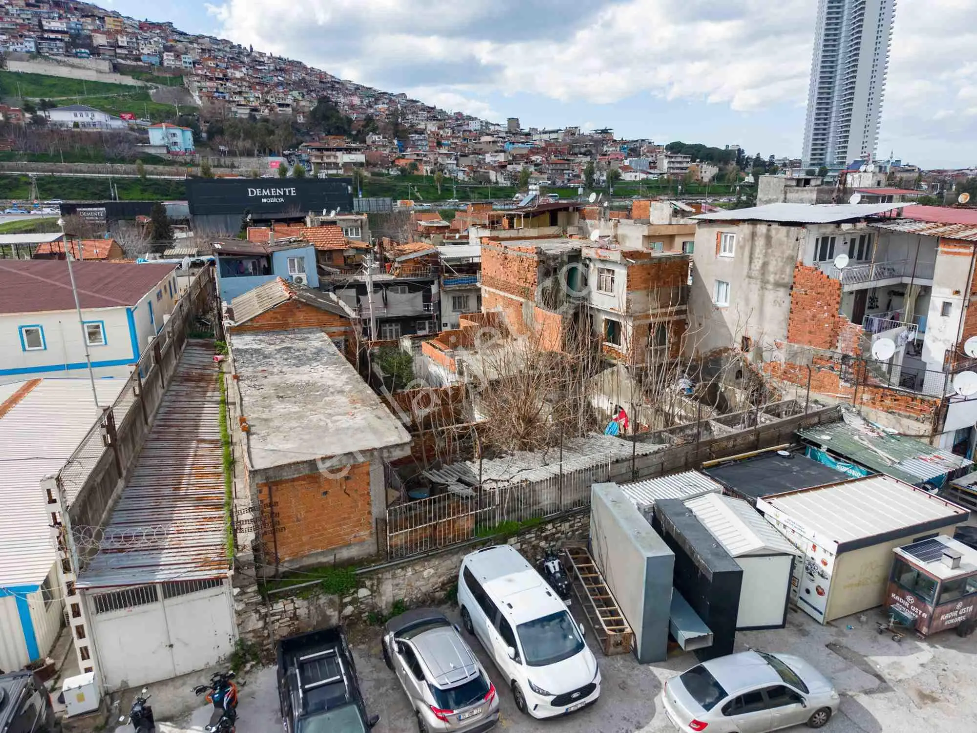 İzmir Konak Yenidoğan'da Yeşıldere Cd Yakını 3 Emsal Satılık Arsa — fotoğraf 18