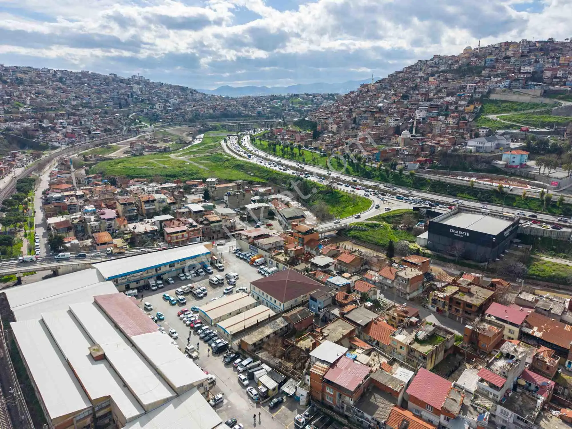 İzmir Konak Yenidoğan'da Yeşıldere Cd Yakını 3 Emsal Satılık Arsa — fotoğraf 23