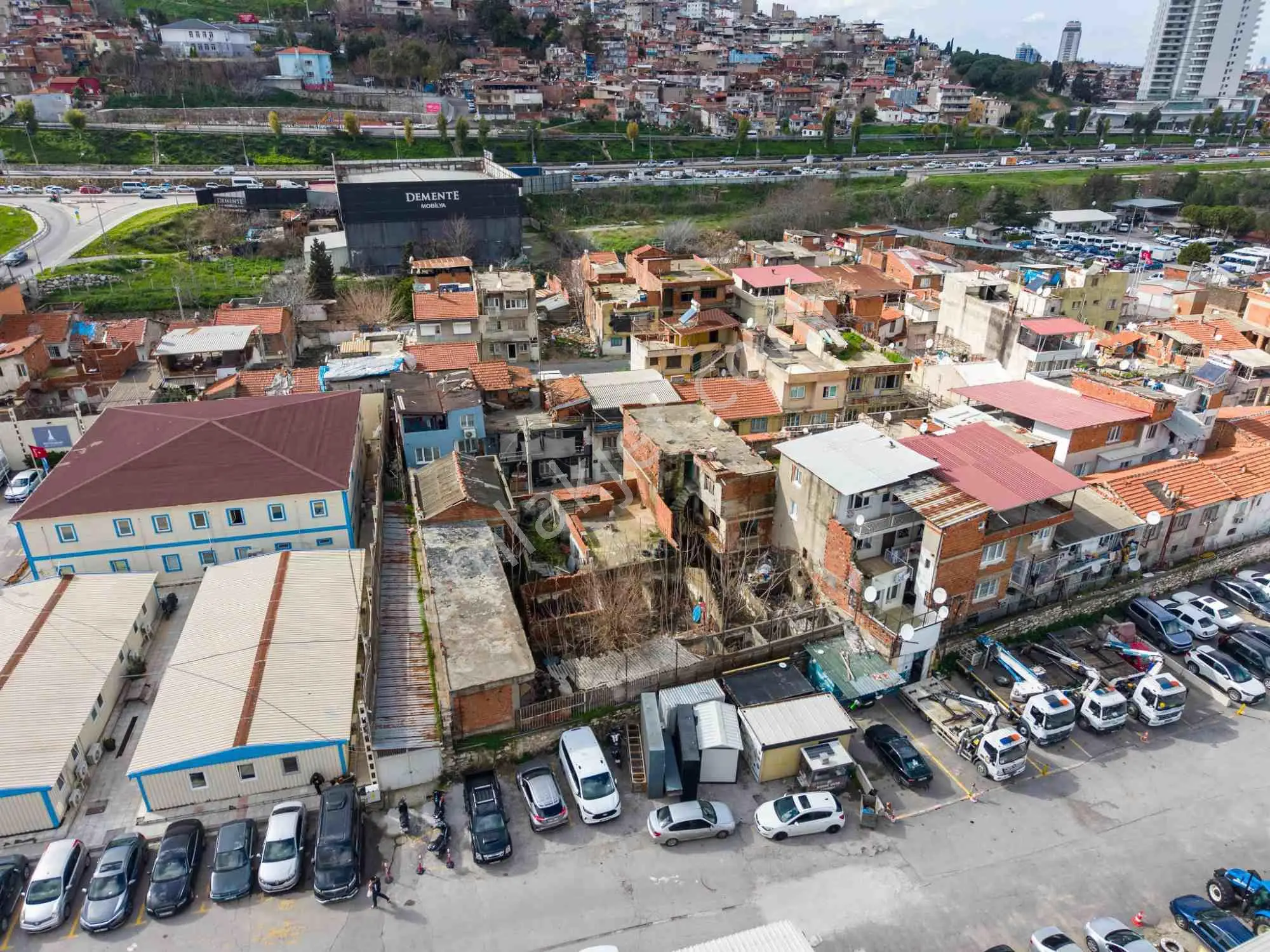 İzmir Konak Yenidoğan'da Yeşıldere Cd Yakını 3 Emsal Satılık Arsa — fotoğraf 24