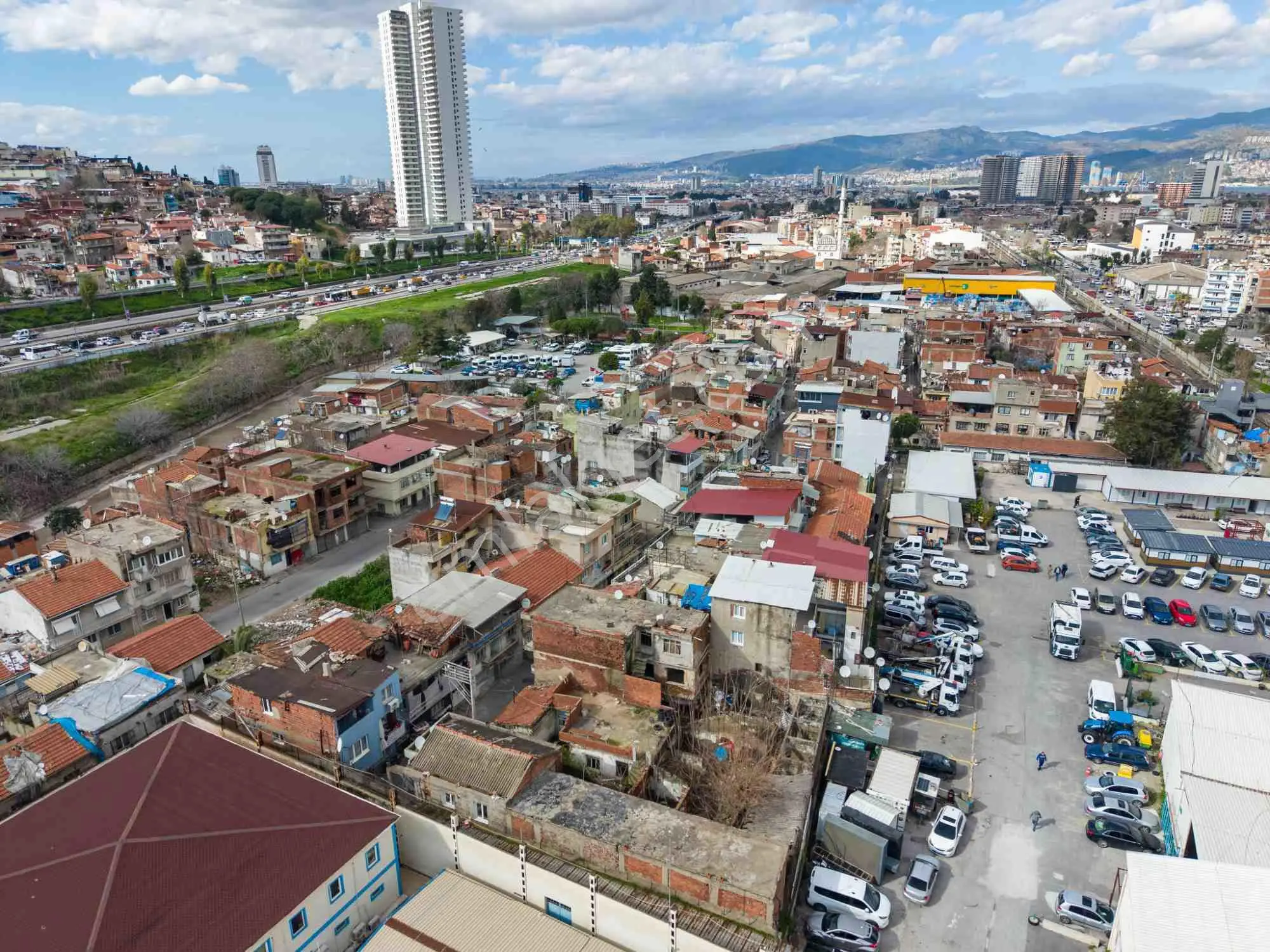 İzmir Konak Yenidoğan'da Yeşıldere Cd Yakını 3 Emsal Satılık Arsa — fotoğraf 29