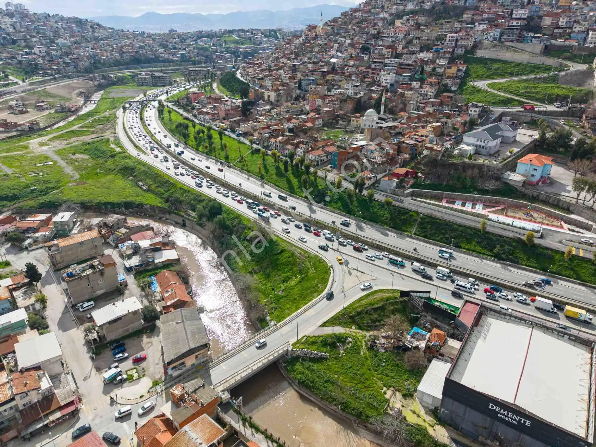 İzmir Konak Yenidoğan'da Yeşıldere Cd Yakını 3 Emsal Satılık Arsa — fotoğraf 30