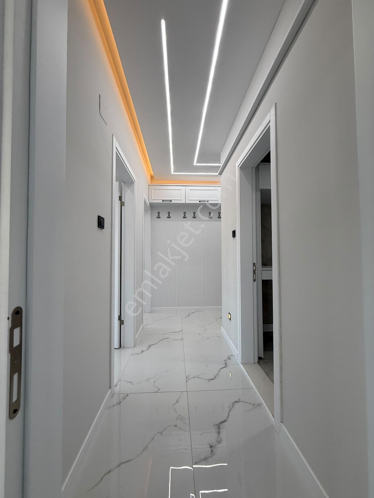 Efendi Mahallesinde Geniş Cadde Üzerinde Satılık 2+1 — fotoğraf 12