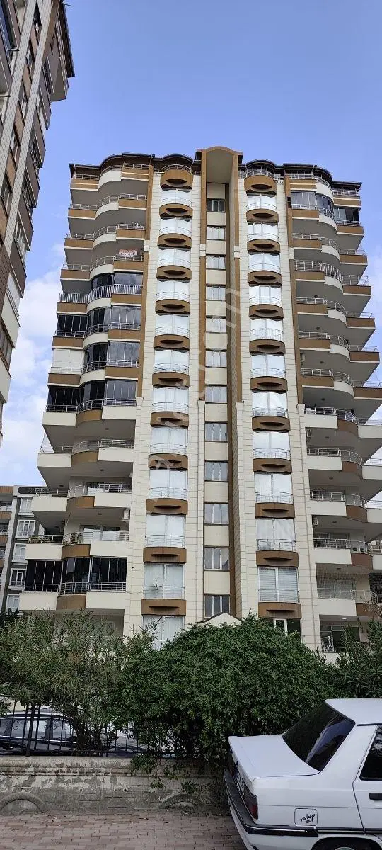 Karaköprü Ağız Diş Hast.yanı Sitede Satılık 5 Odalı Arakat Daire — fotoğraf 4