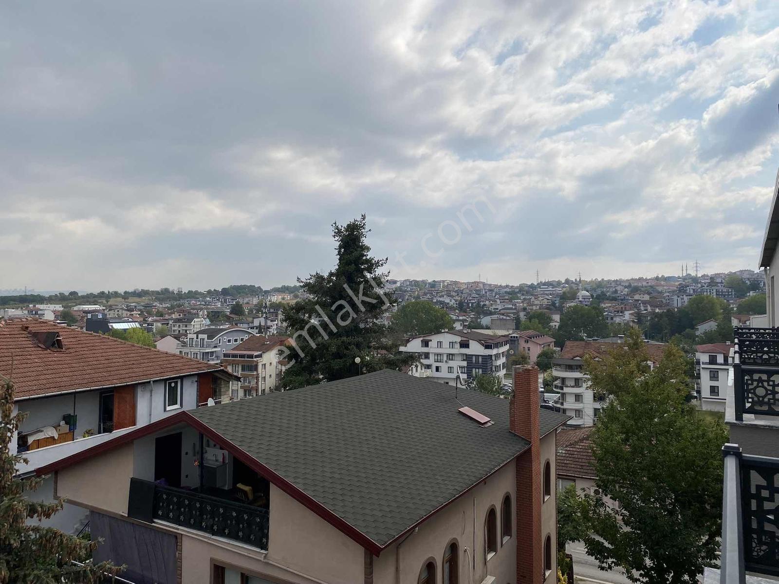 Başiskele Barbarosun Merkezinde 2+1 Satılık Çatı Dubleks — fotoğraf 16