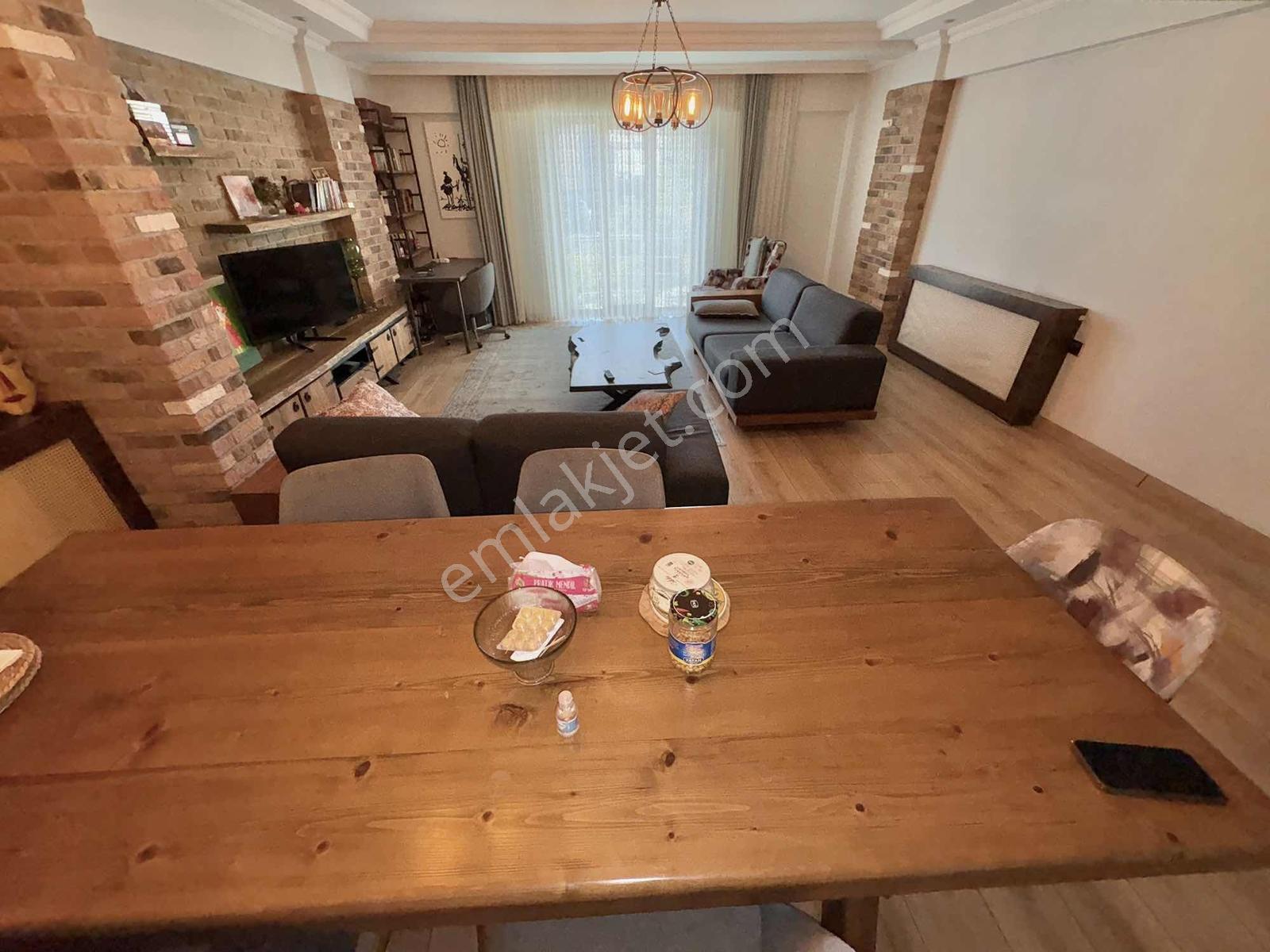 Nilüfer Emlak'tan 120m2 Asansörlü 2+1 Satılık Ara Kat — fotoğraf 4