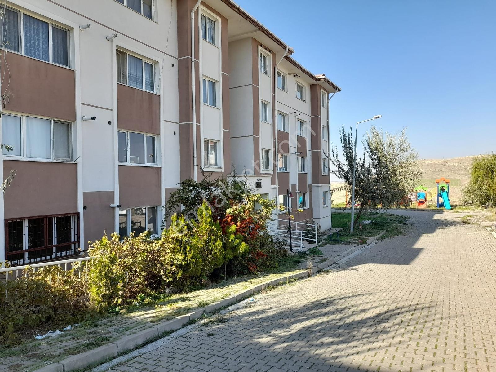 Sincan Temelli Satılık 1+1 Eşyalı Daire ( Toki Konutları ) — fotoğraf 2