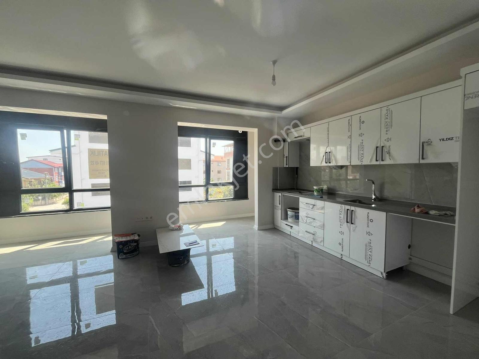 Başiskele Yeşilyurt Mah 2+1 Satılık Çatı Dublex Daire — fotoğraf 2