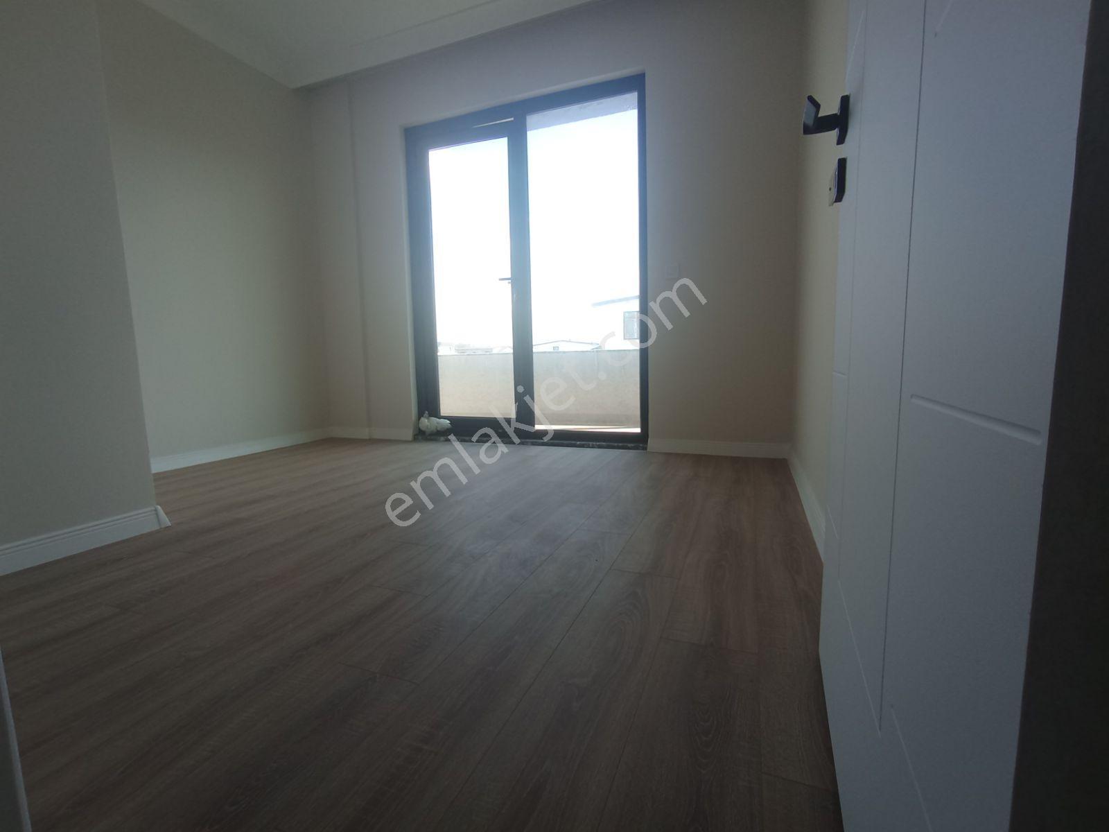 Başiskele Yeşilyurt Mah 2+1 Satılık Çatı Dublex Daire — fotoğraf 7
